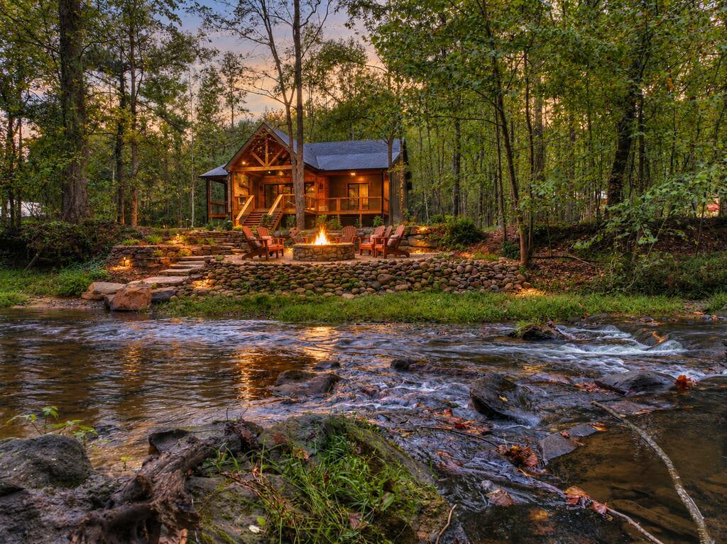318 Misty Valley Lane — photo