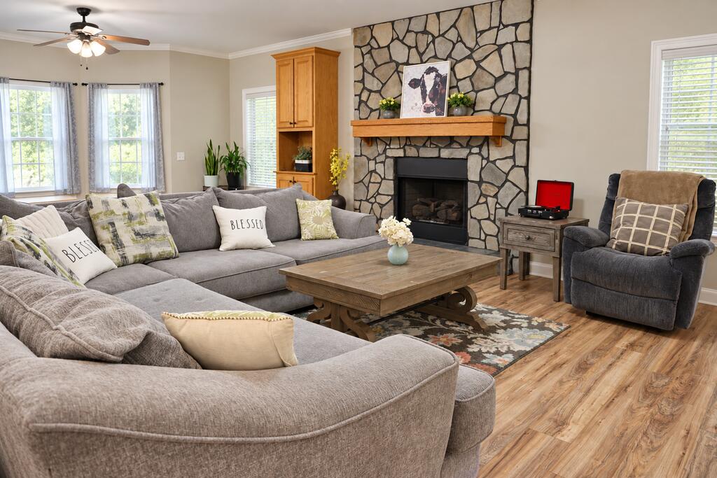 1070 Maxwell Road, Blue Ridge, GA 30513 — photo 3