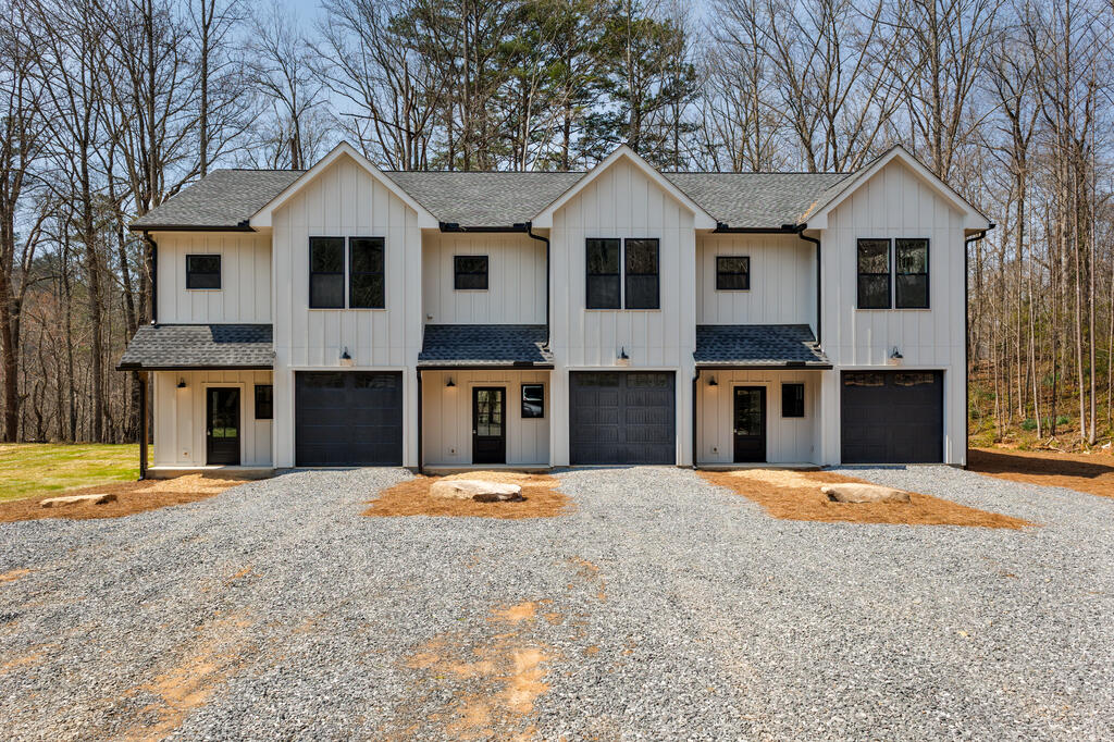 200 Back Pine Way — photo