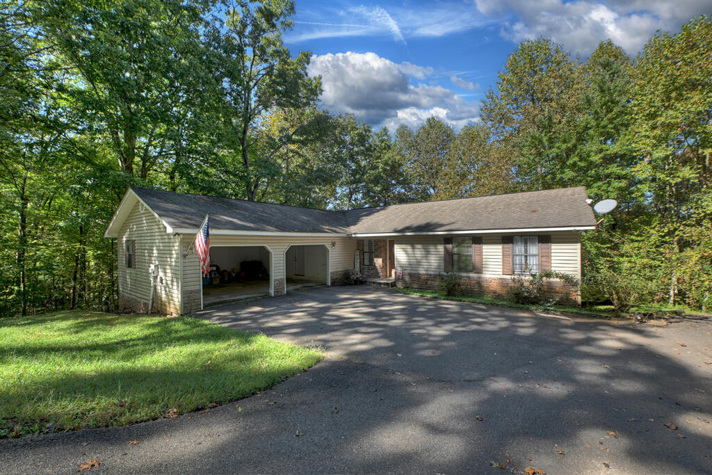 99 Highland Circle — photo