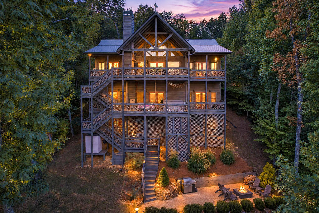 559 Overlook Trail — photo