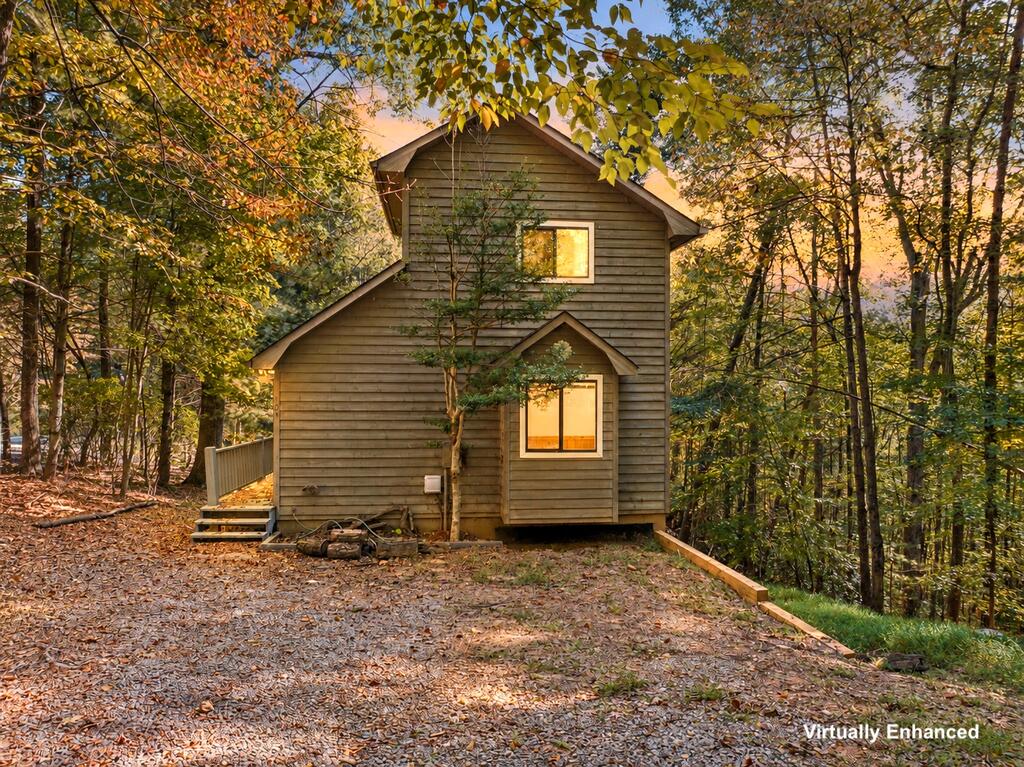 104 Pine Ridge Road — photo