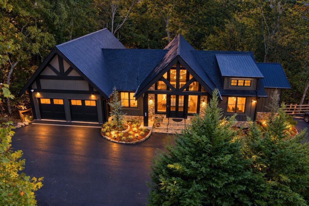 361 Bluebird Lane — photo