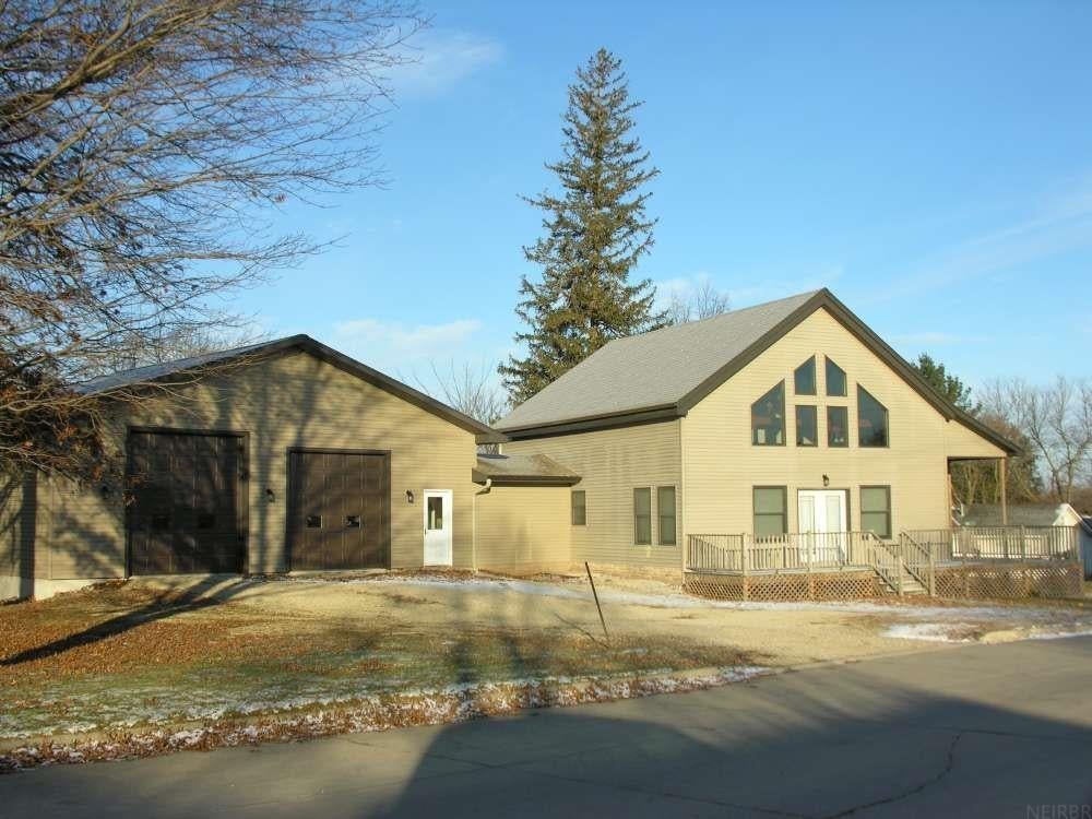 301 W Main Street — photo