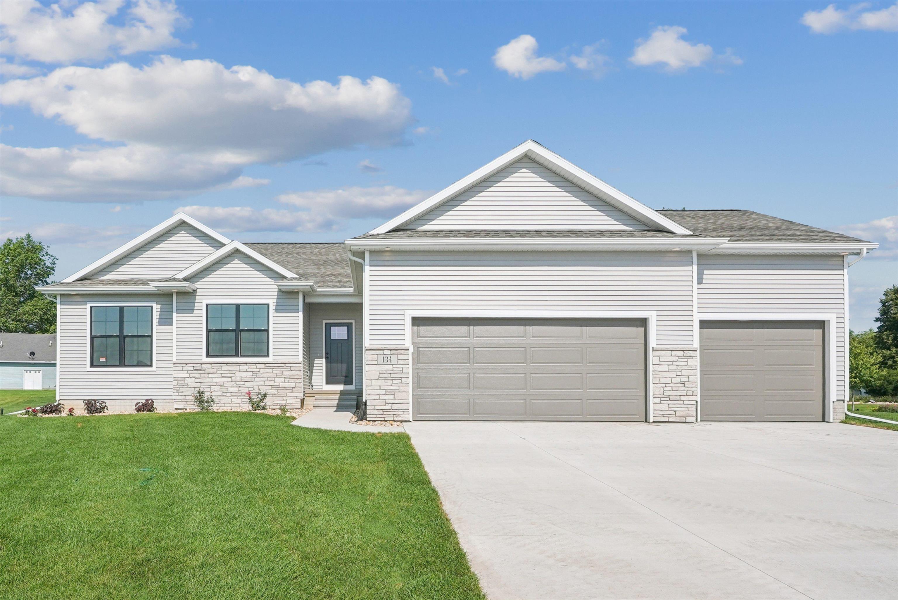134 Sunbird Court — photo