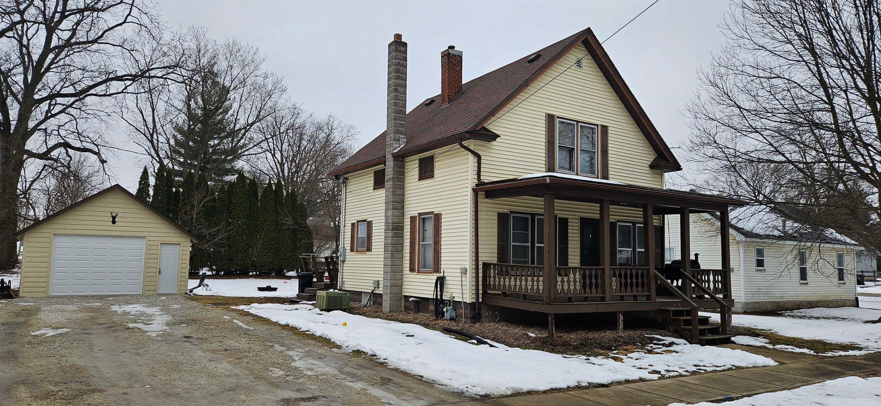 202 Alexander Street — photo