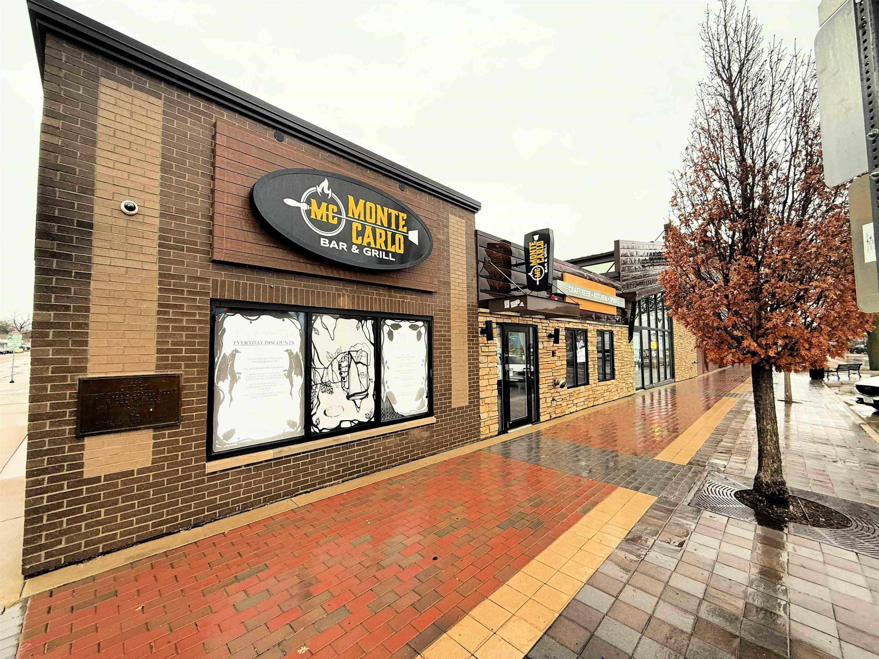 421 Main Street — photo