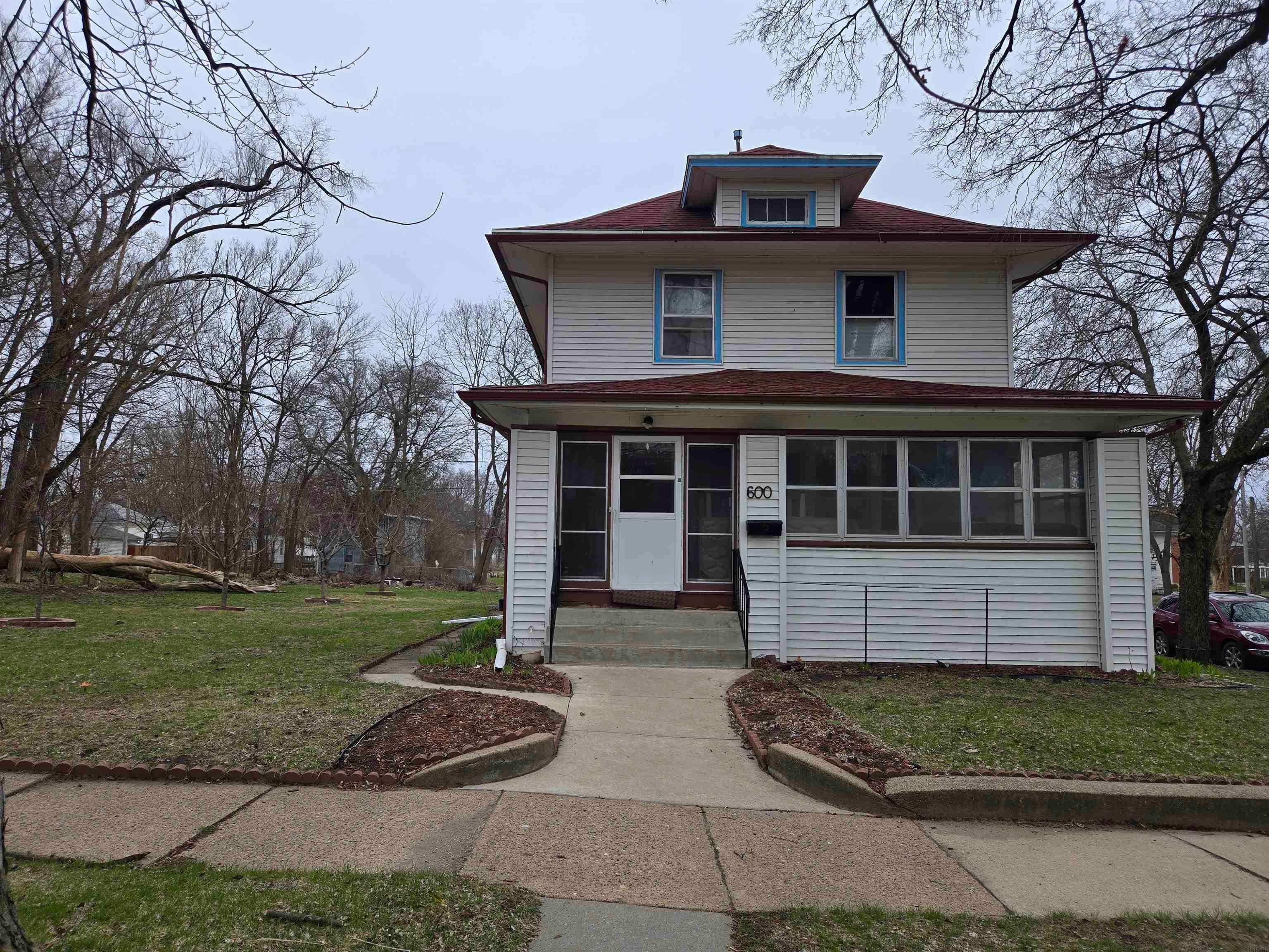 600 Cottage Street — photo