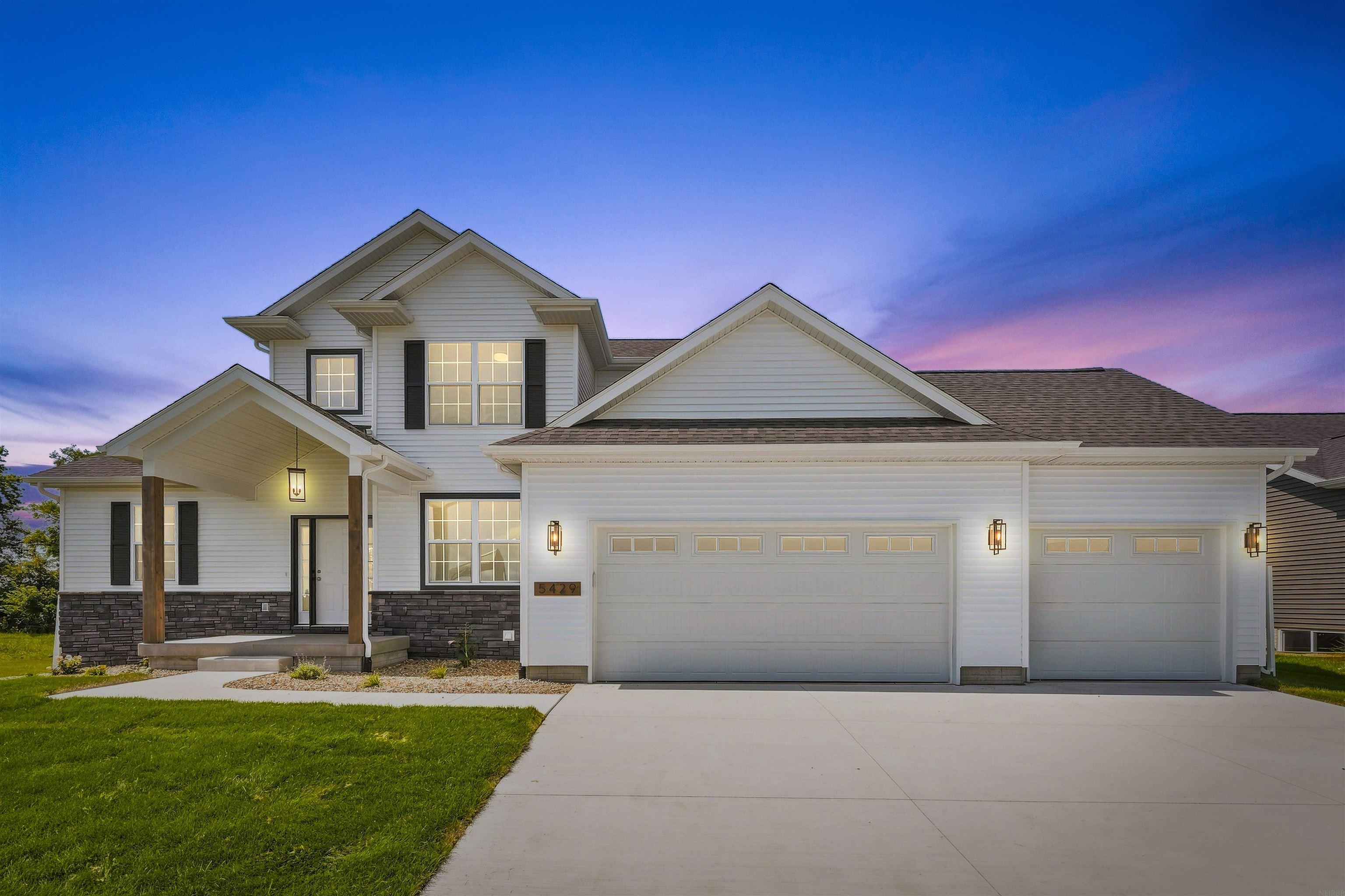 5429 Fernwood Drive — photo