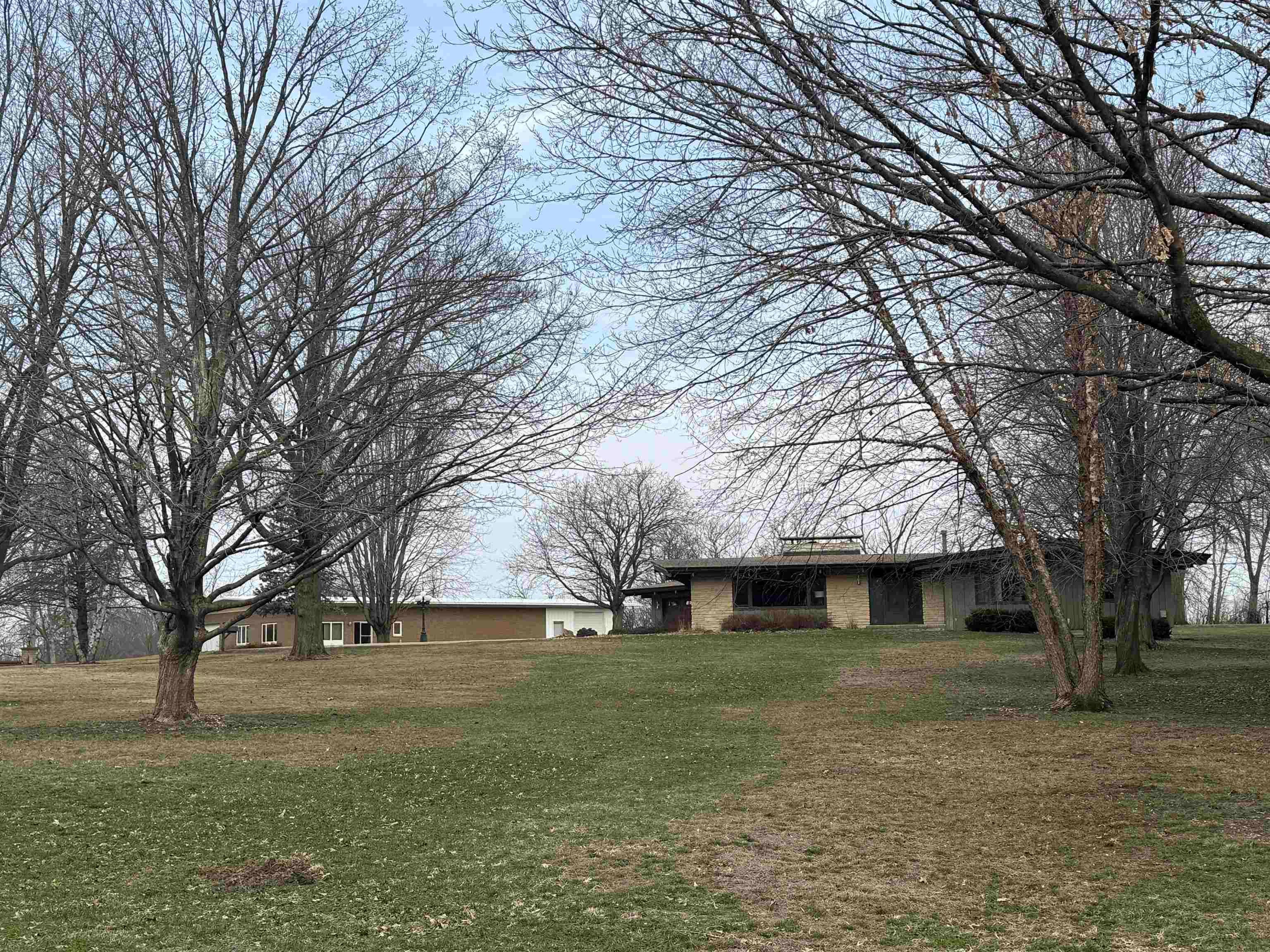 521 Sunset Place — photo