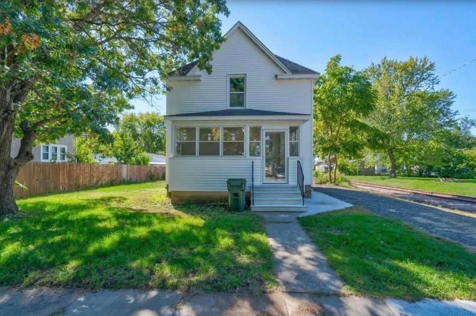 817 Dawson Street — photo