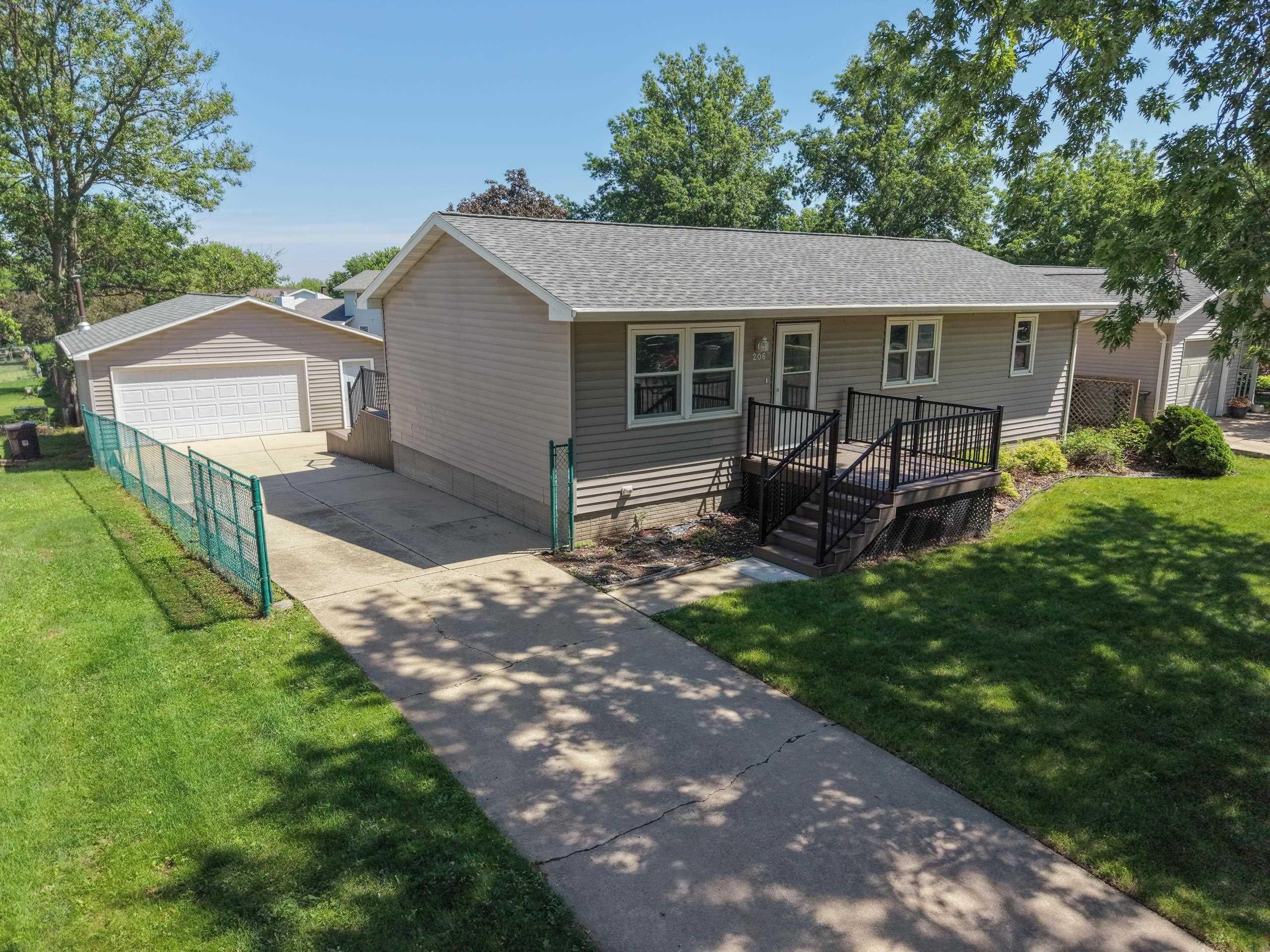 206 Spruce Hills Drive — photo