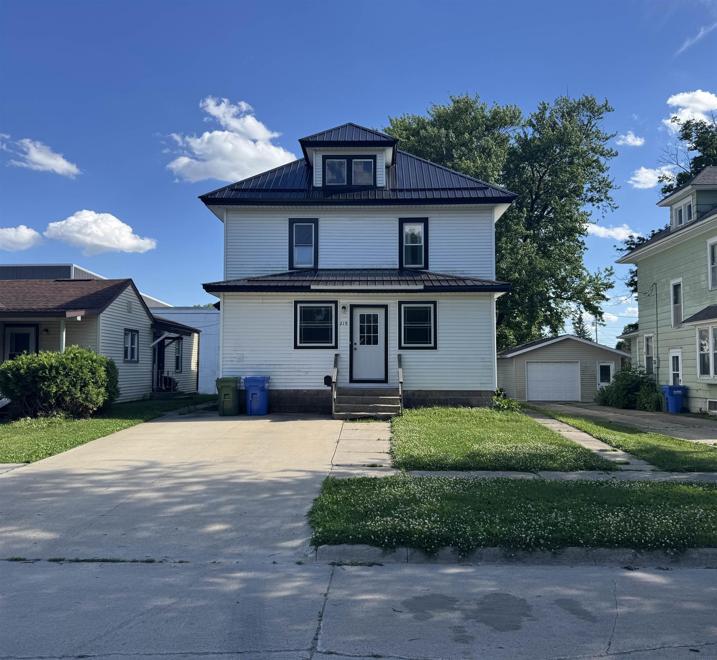 219 W 2nd Avenue — photo