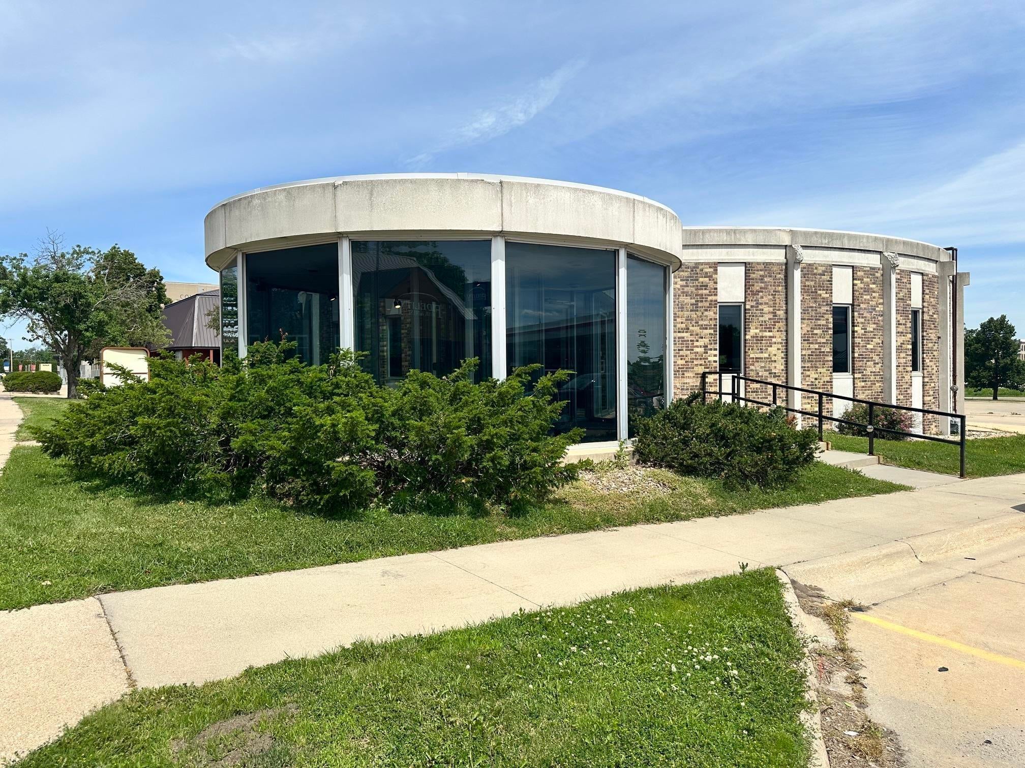 707 Gilbert Street — photo