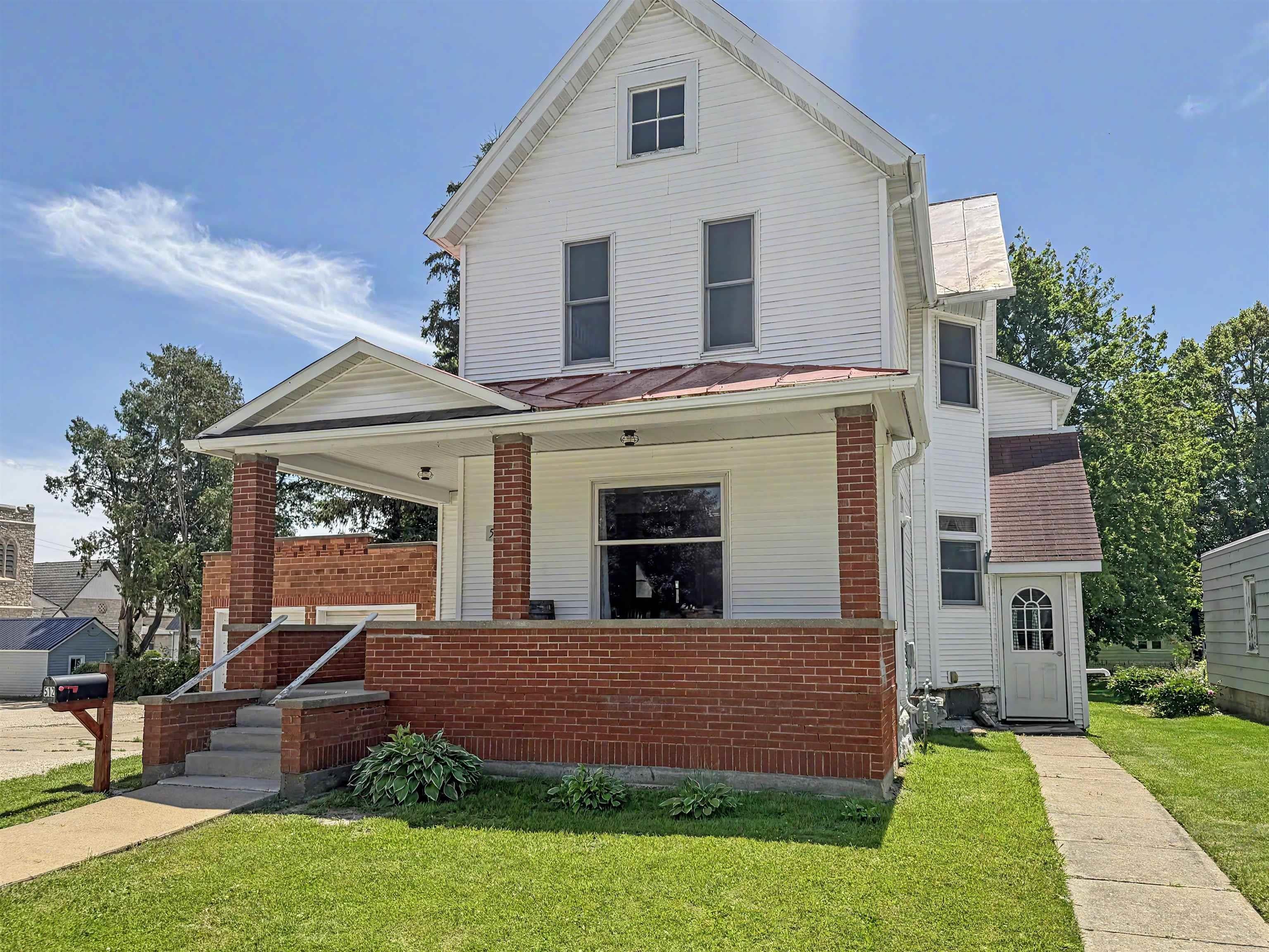 512 W Main Street — photo