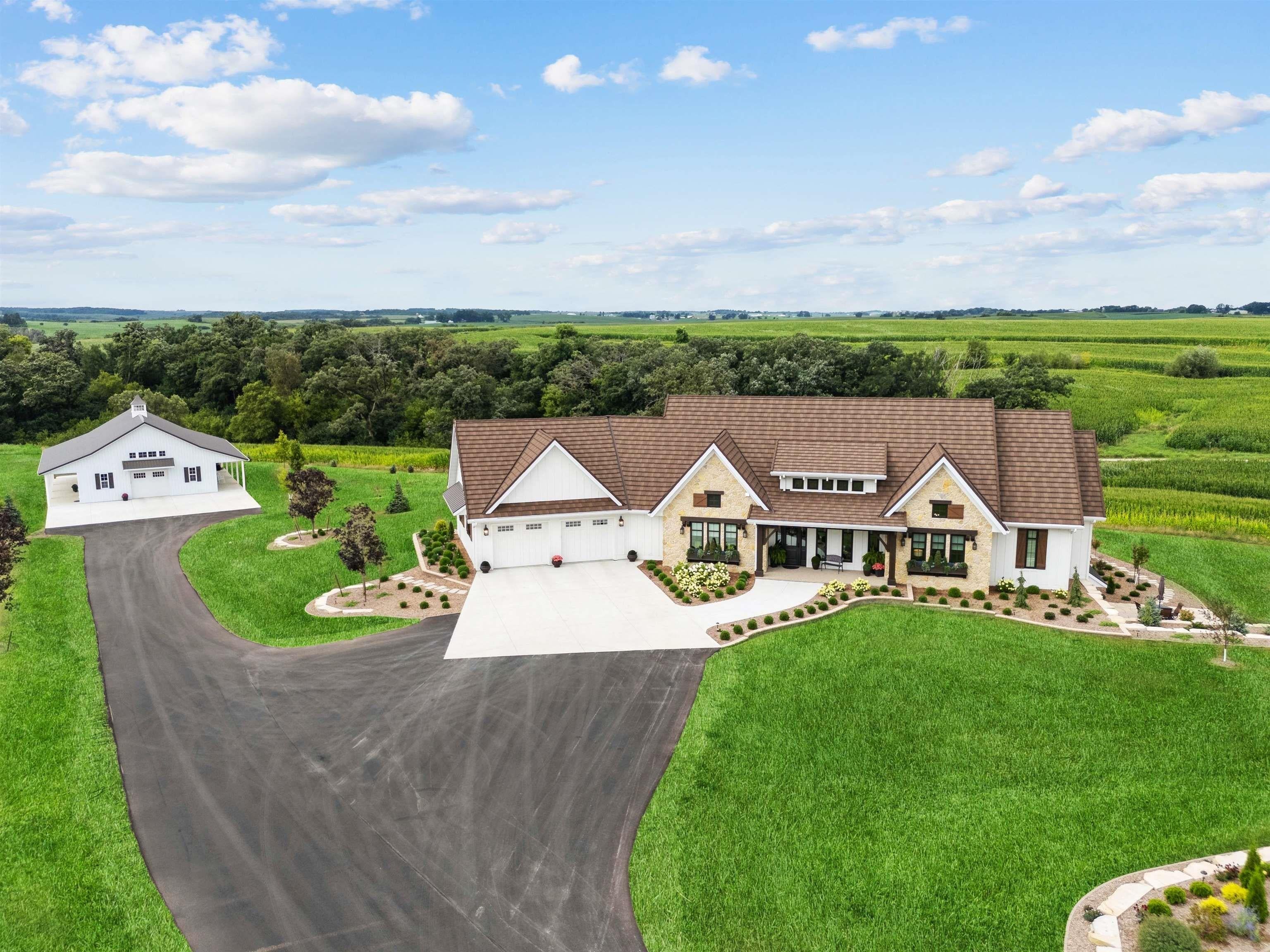 2351 Trail View Road — photo