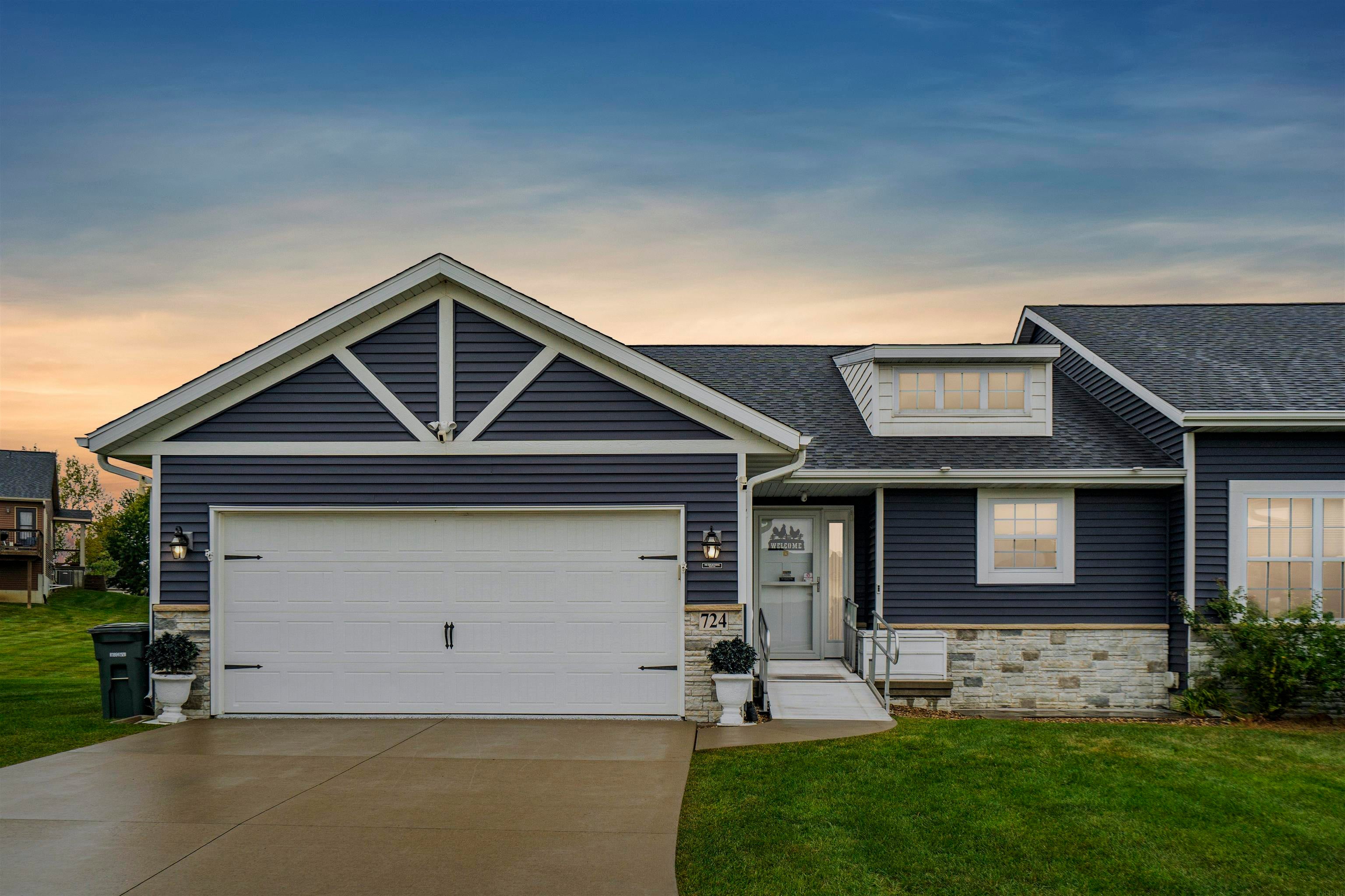 724 Grindstone Circle — photo