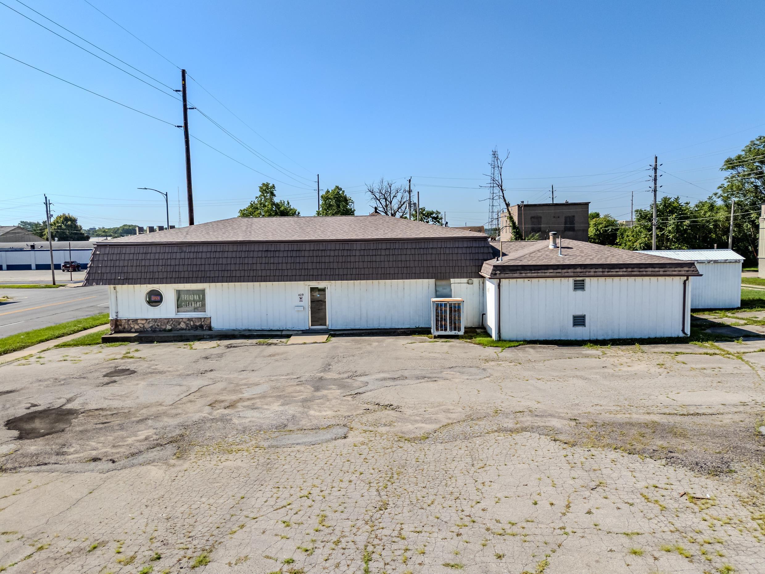 409 Broadway Street — photo