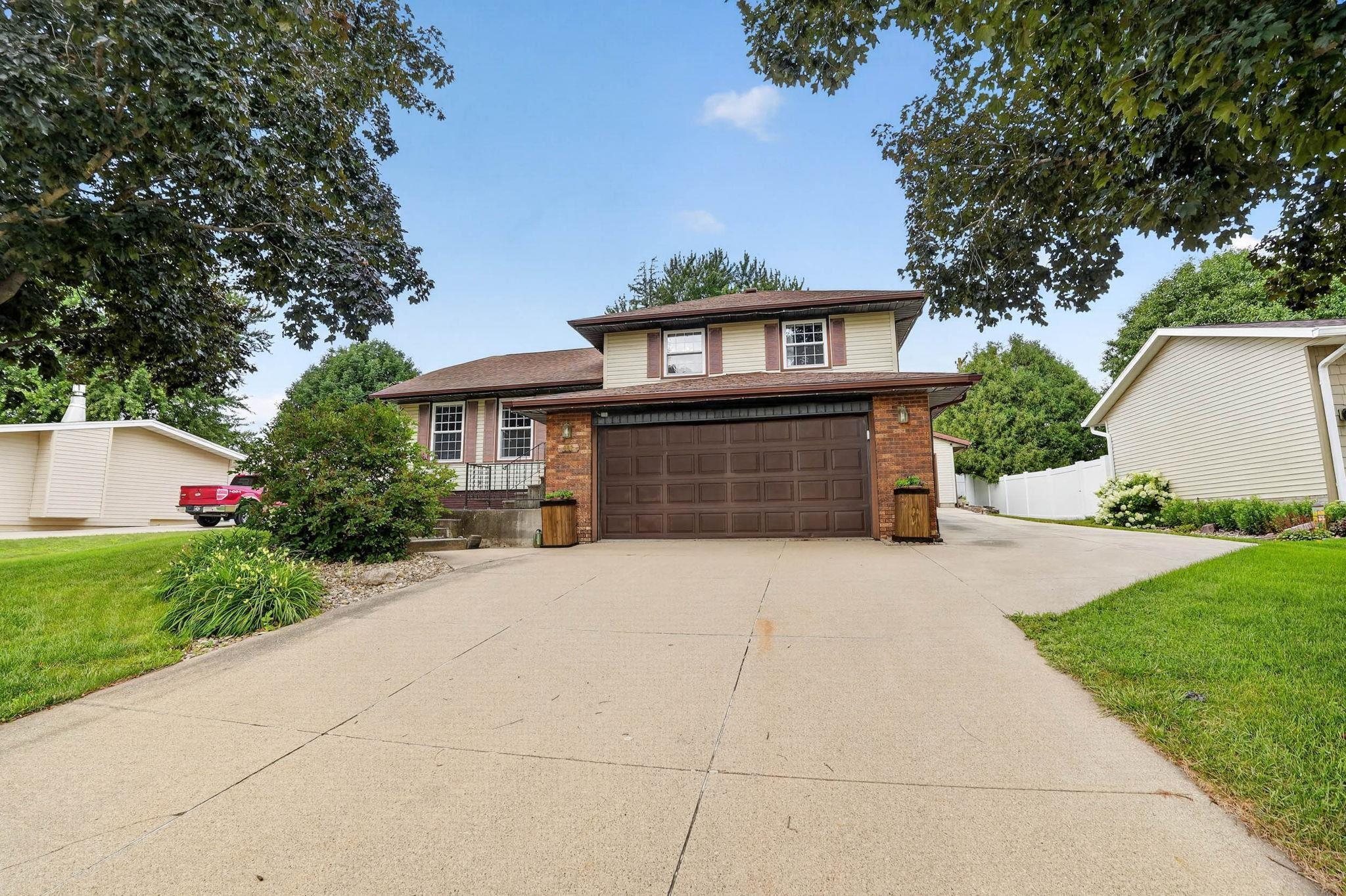 332 Sunny Lane Street — photo