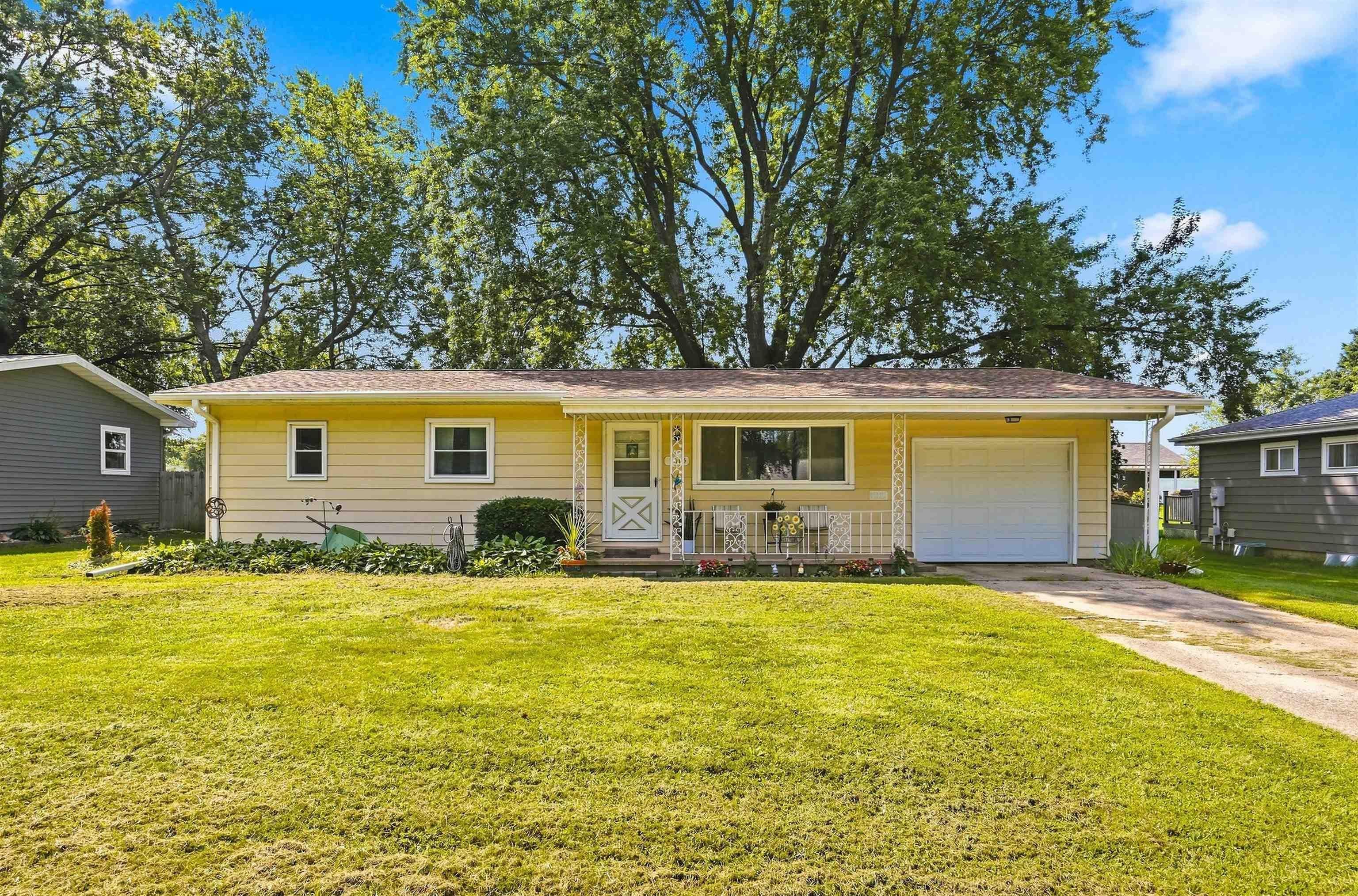 1015 Greenfield Ave. — photo