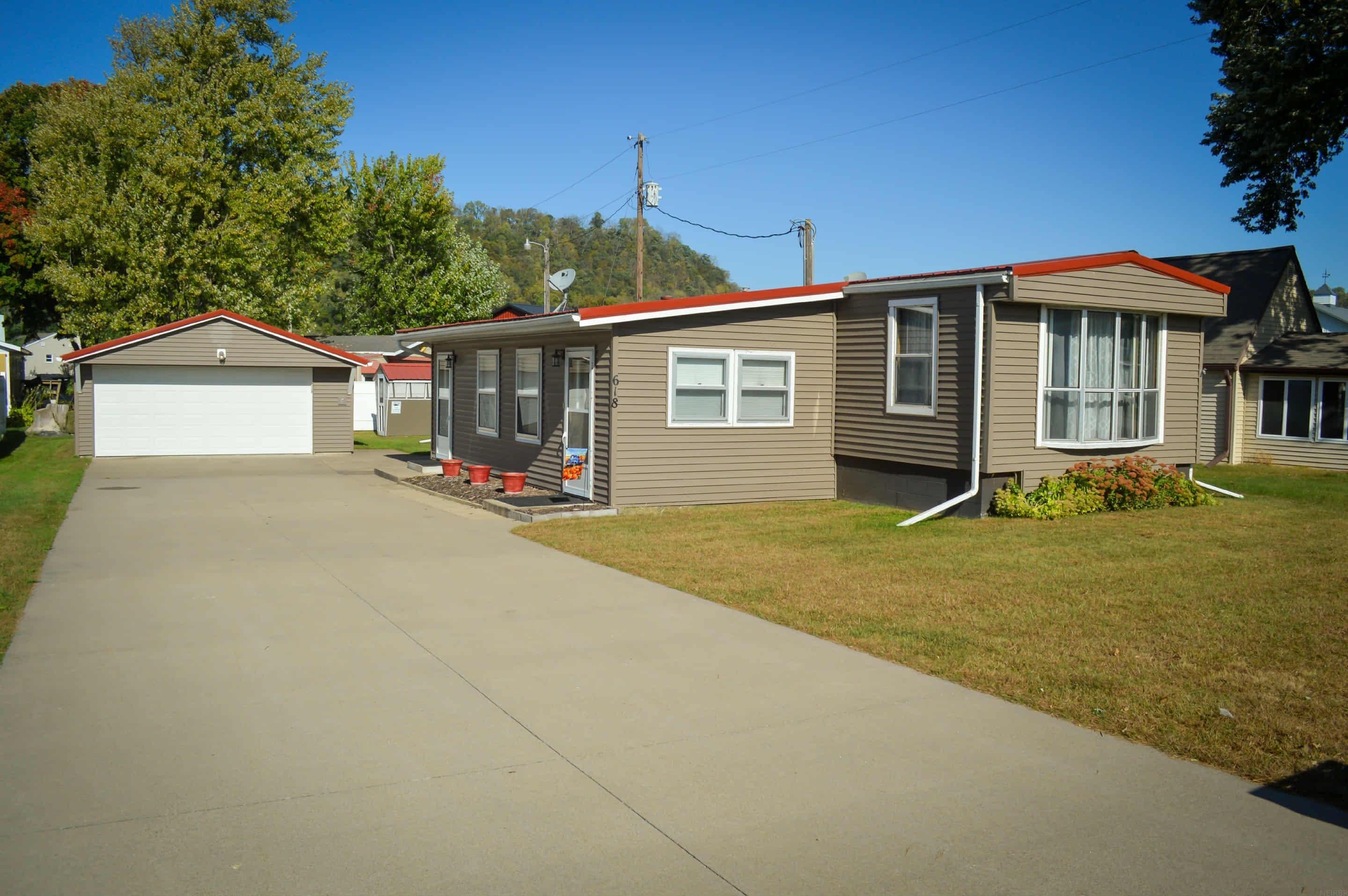 618 Sunset View Street — photo