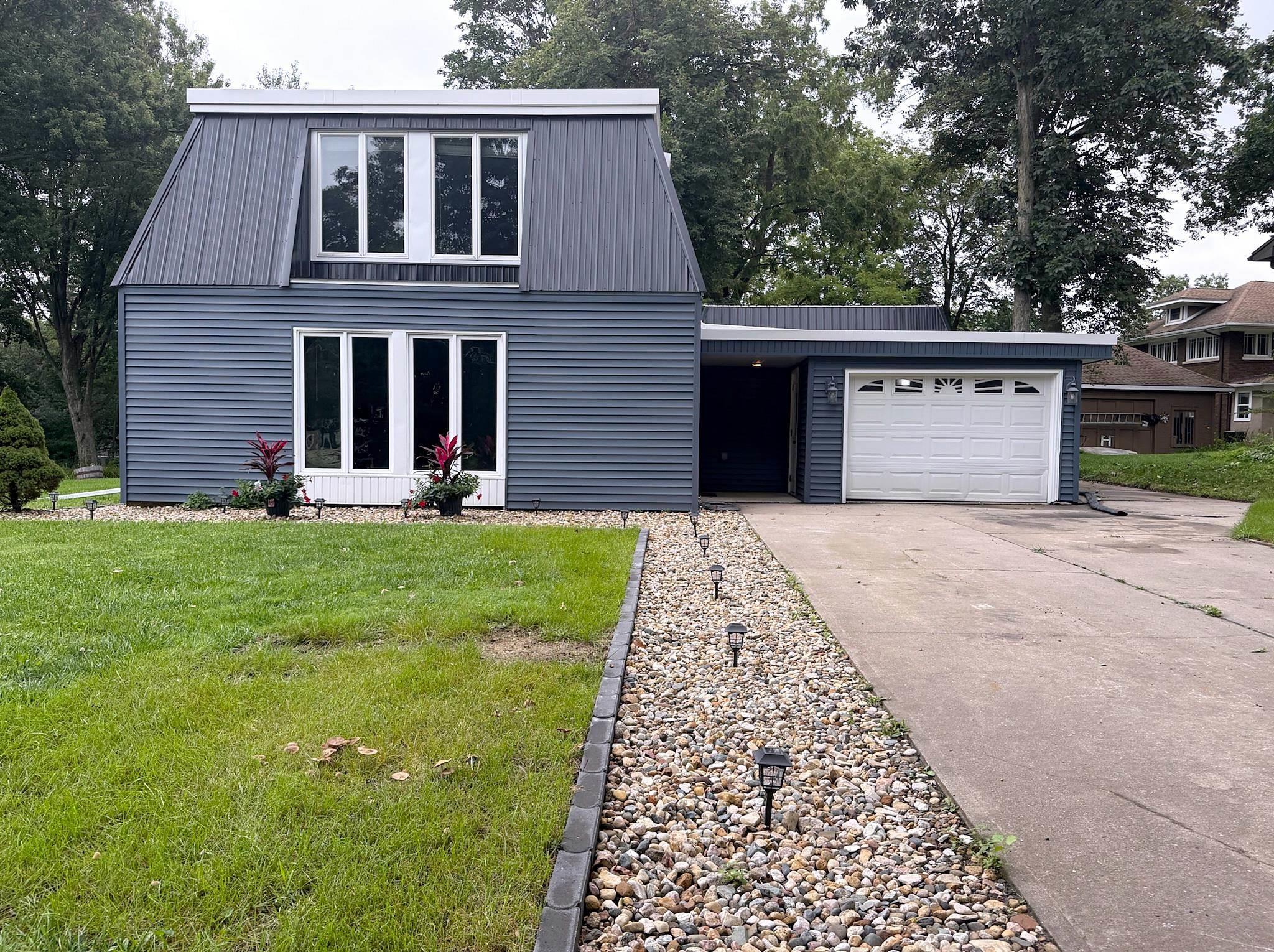 1710 Cherry Lane — photo