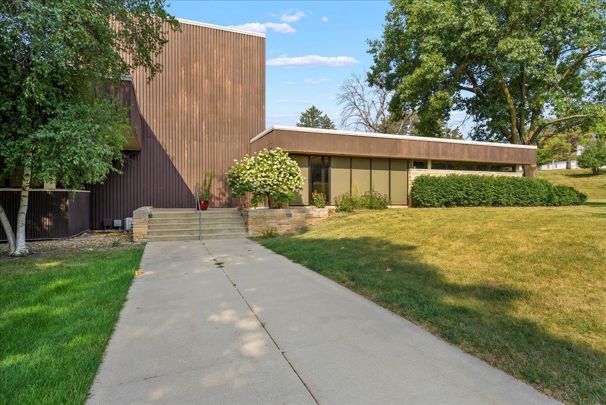 110 SE 12 Street — photo
