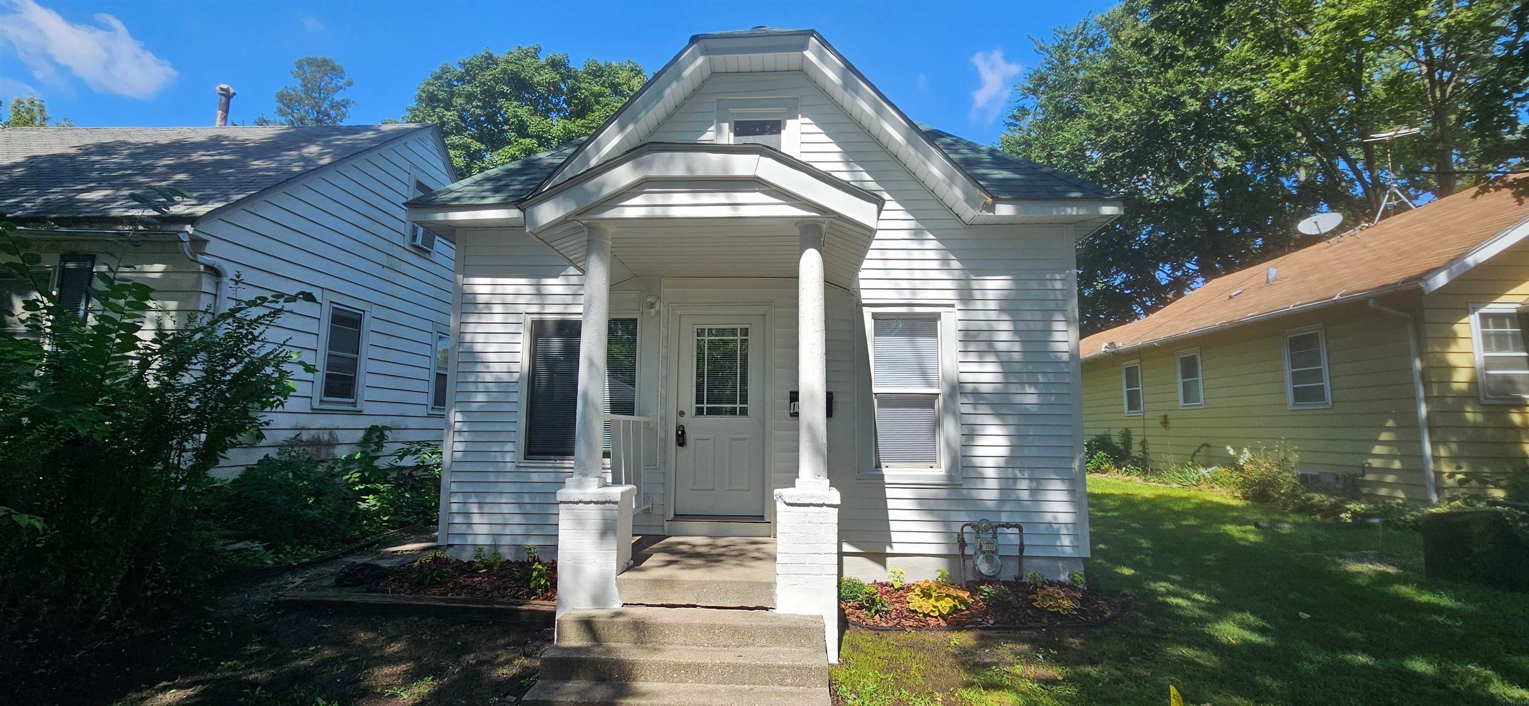 1012 W 6th St Street — photo