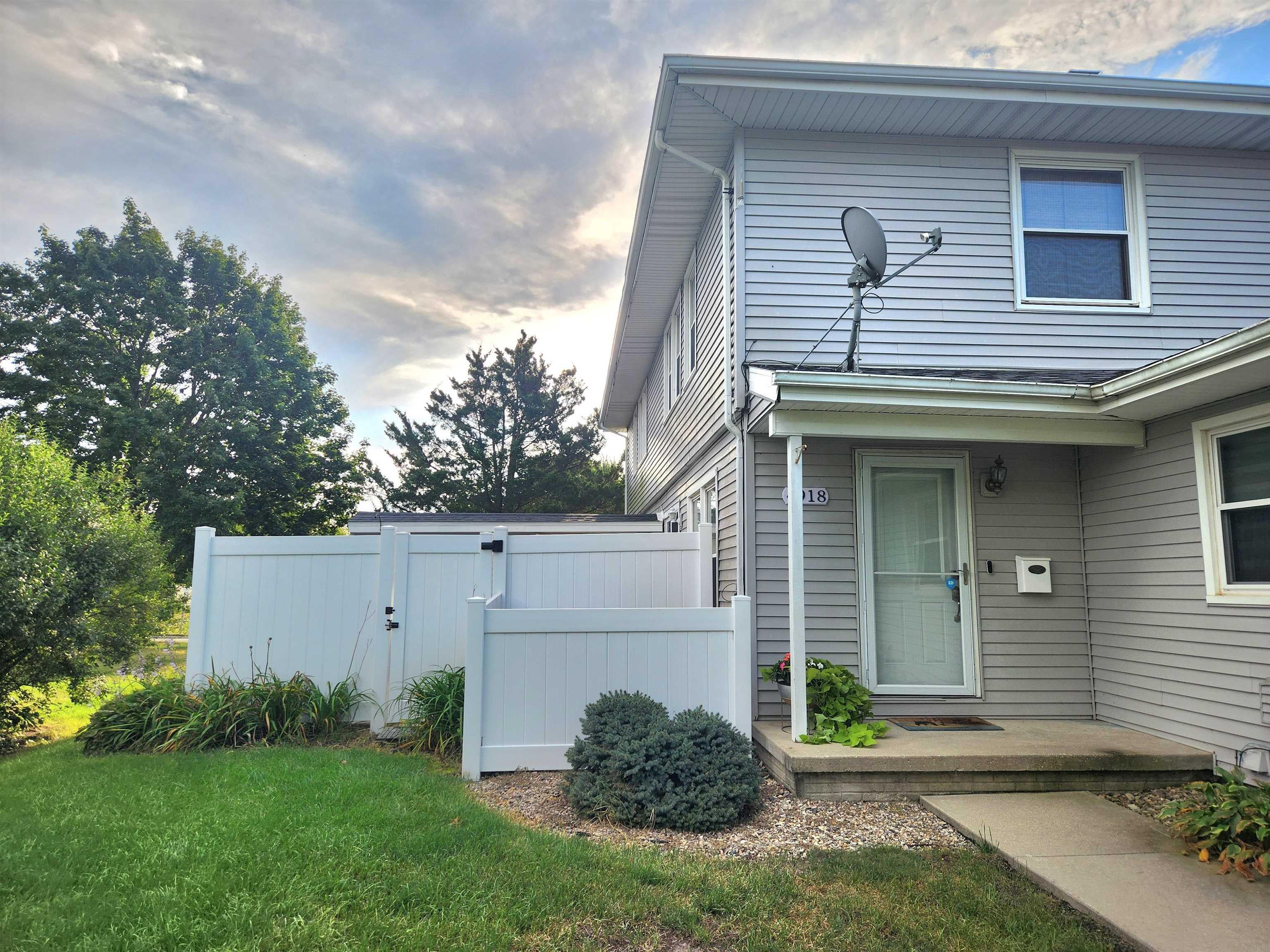 4918 Fostoria Drive — photo