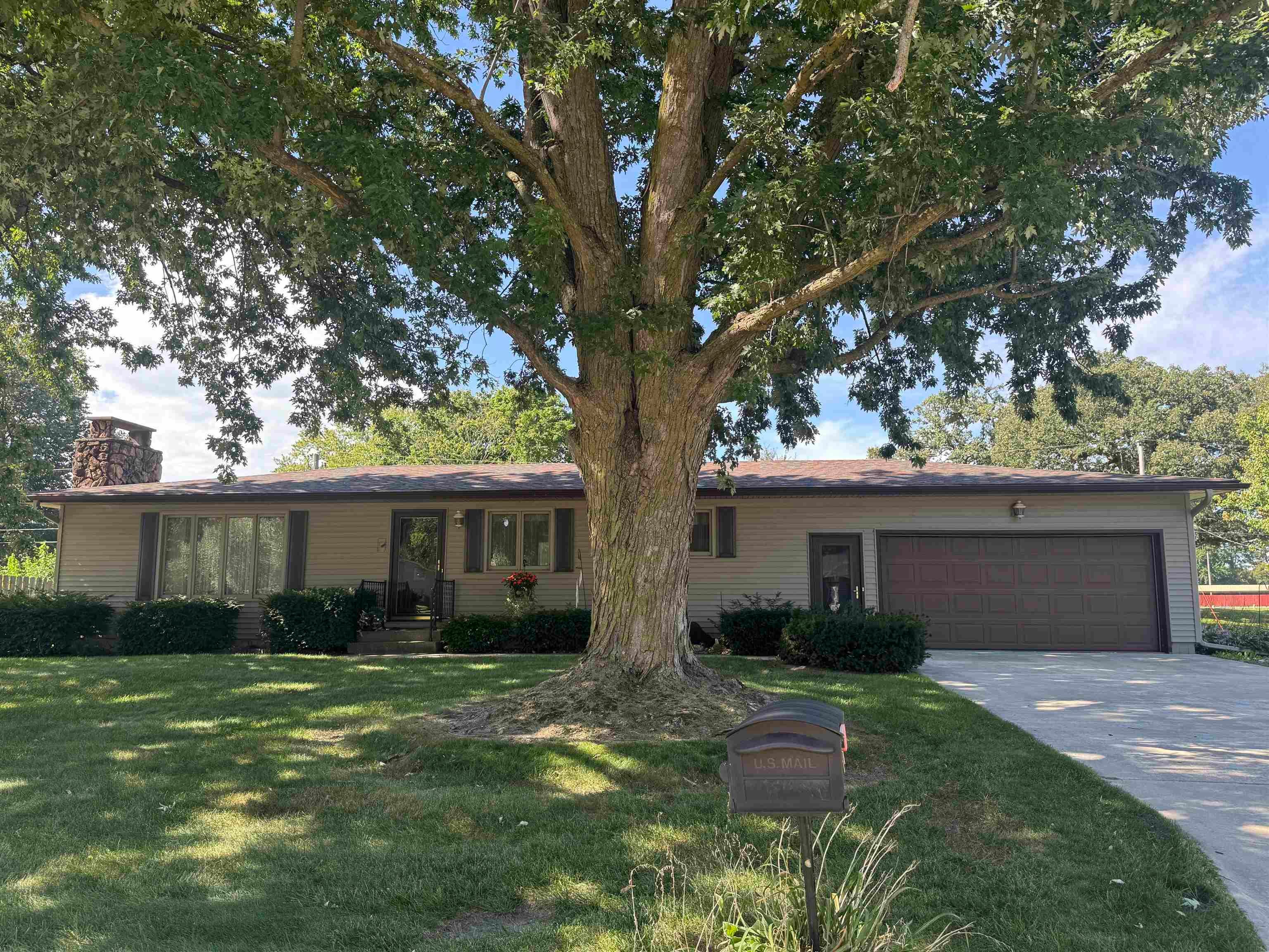 208 Cedar Circle — photo