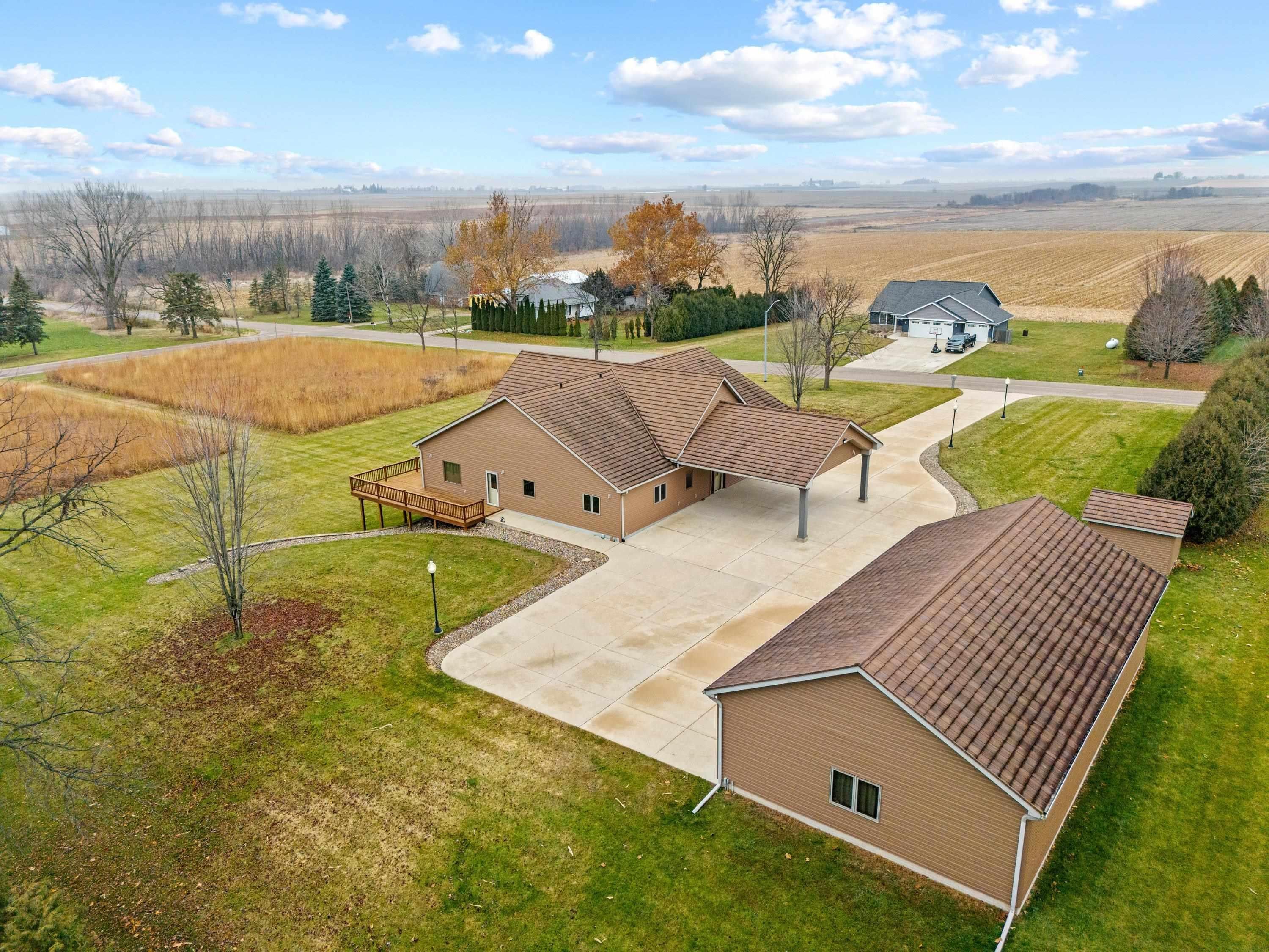 101 E 13th Street, Sumner, IA 50674 — photo 3