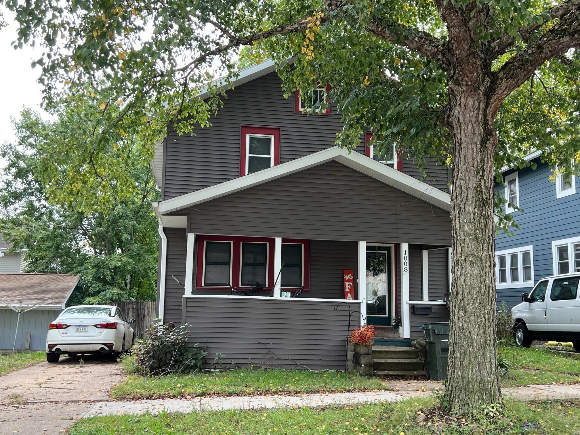 1008 W 2nd Street — photo
