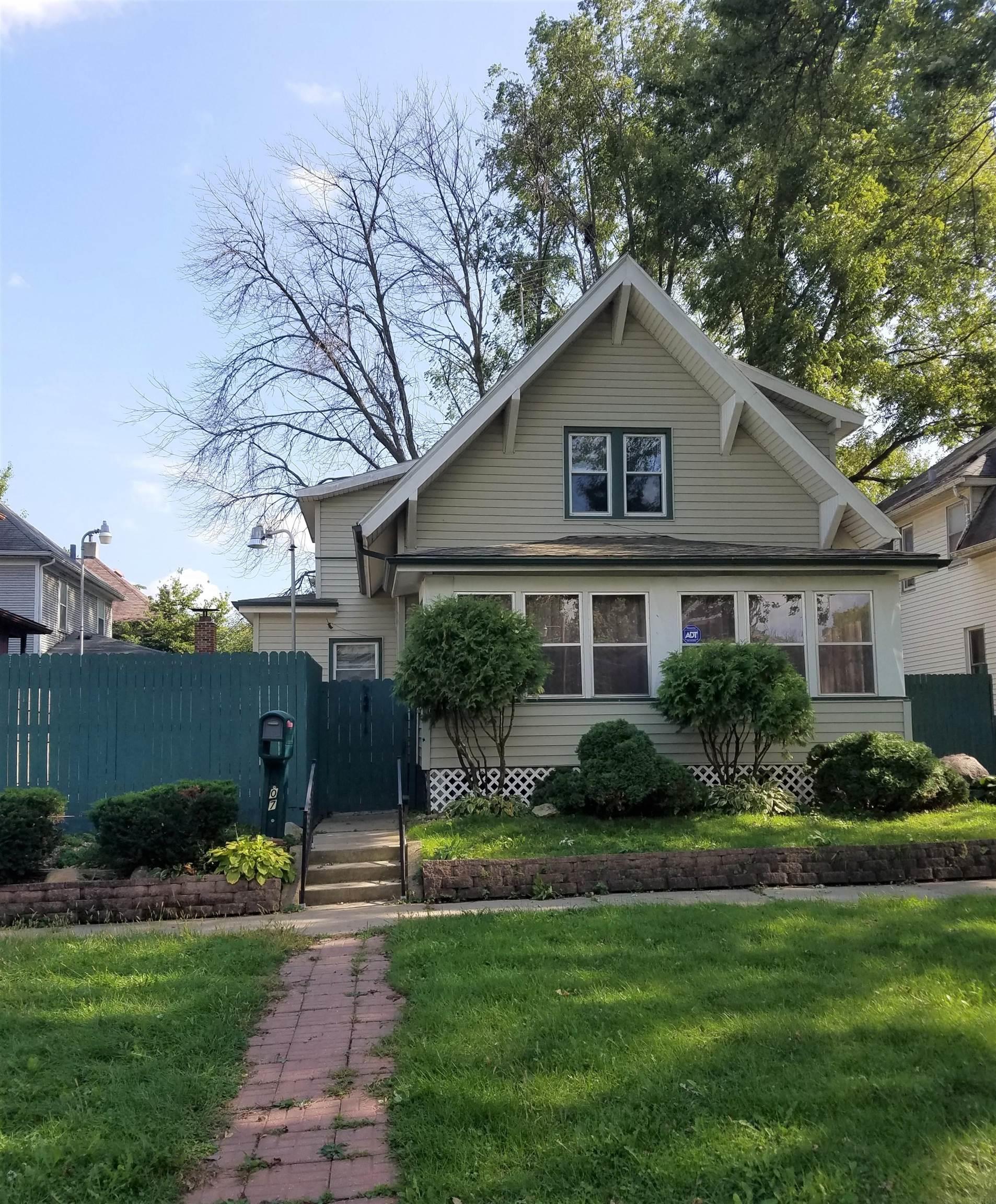 807 W Mullan — photo