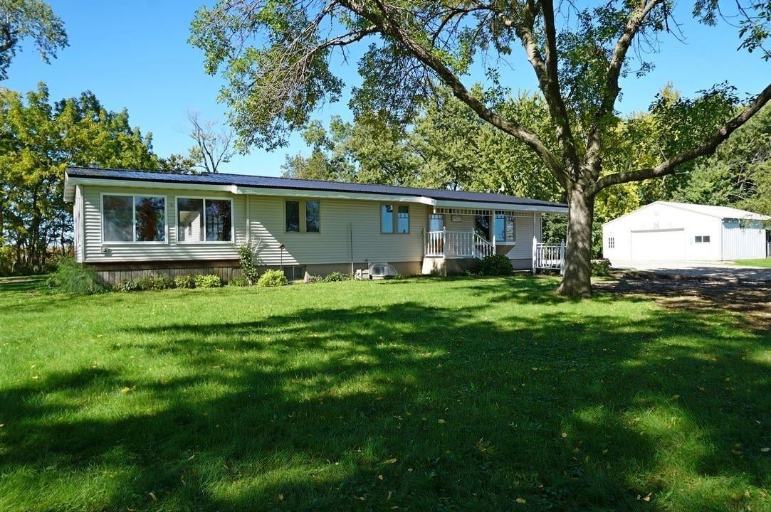 2271 Quince Avenue — photo