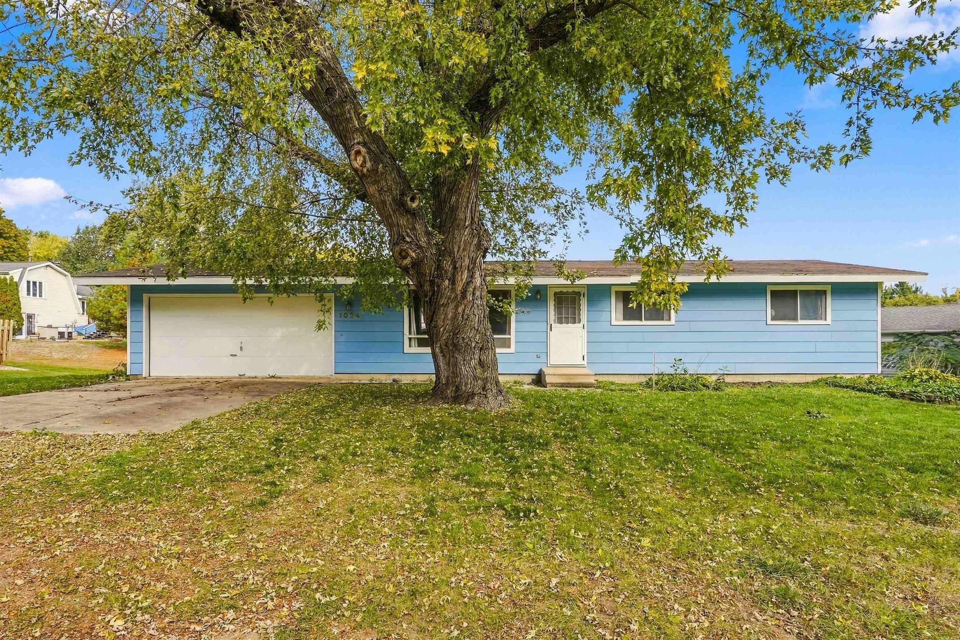 1024 Triangle Drive — photo