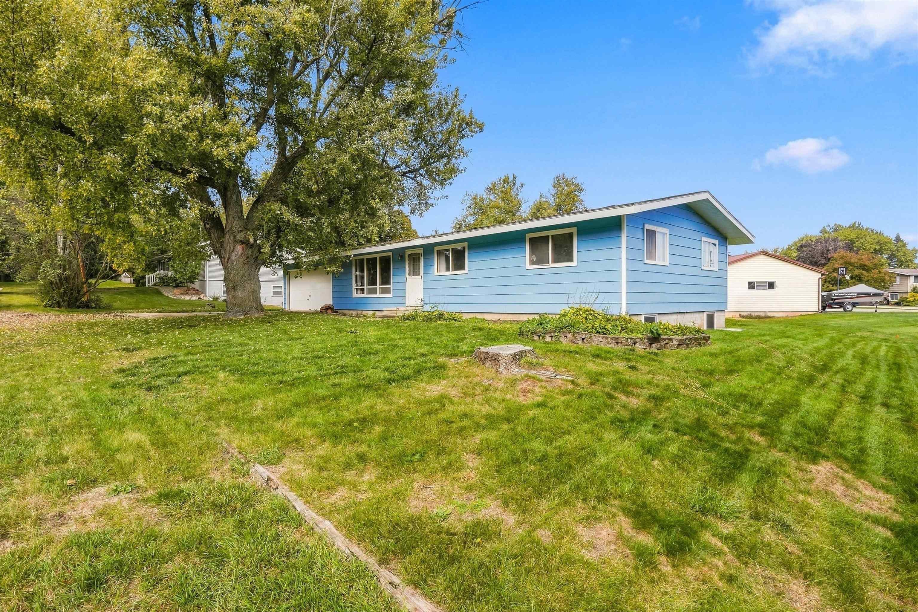 1024 Triangle Drive, Shell Rock, IA 50670 — photo 3