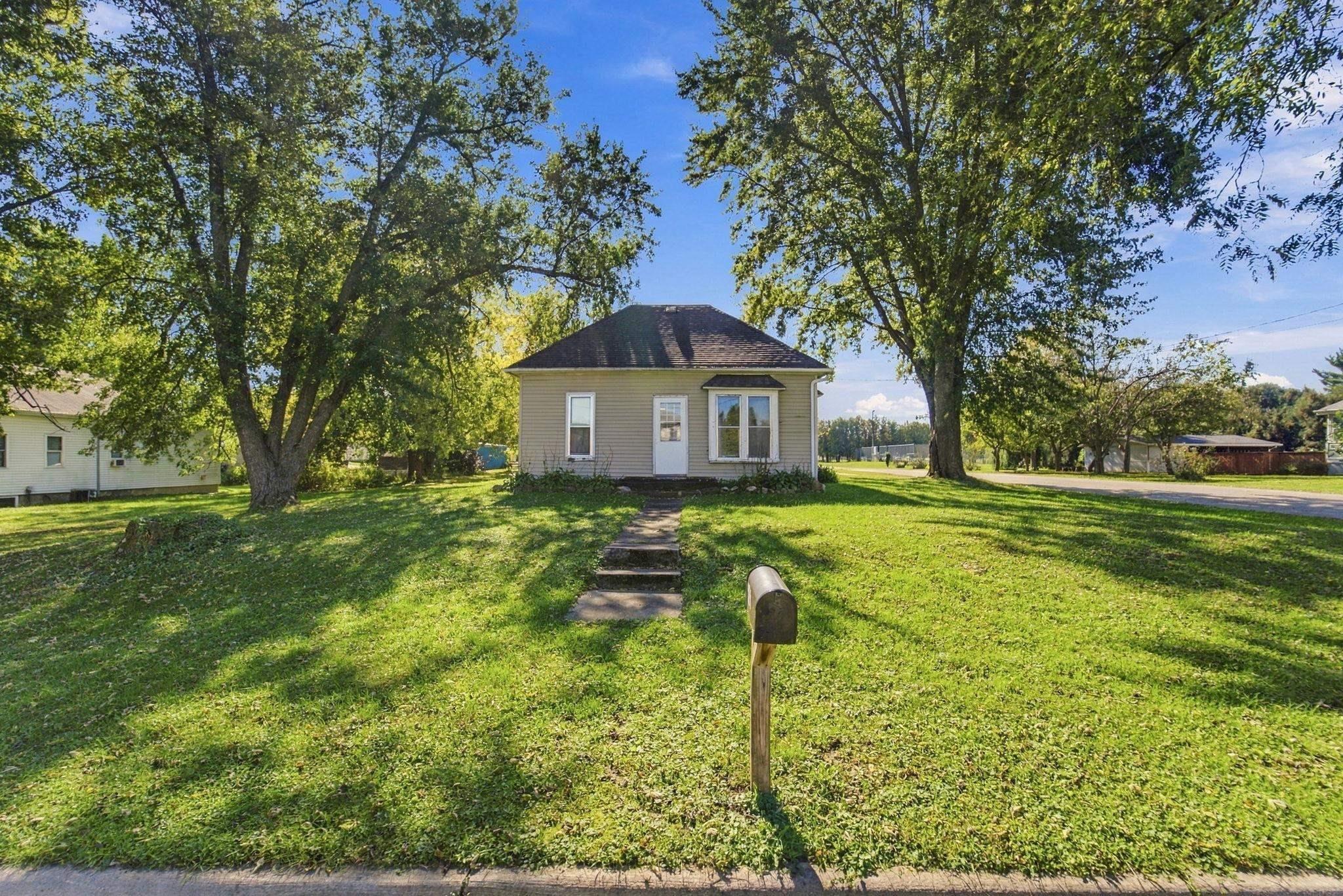 424 E Jackson Street, Shell Rock, IA 50670 — photo 2