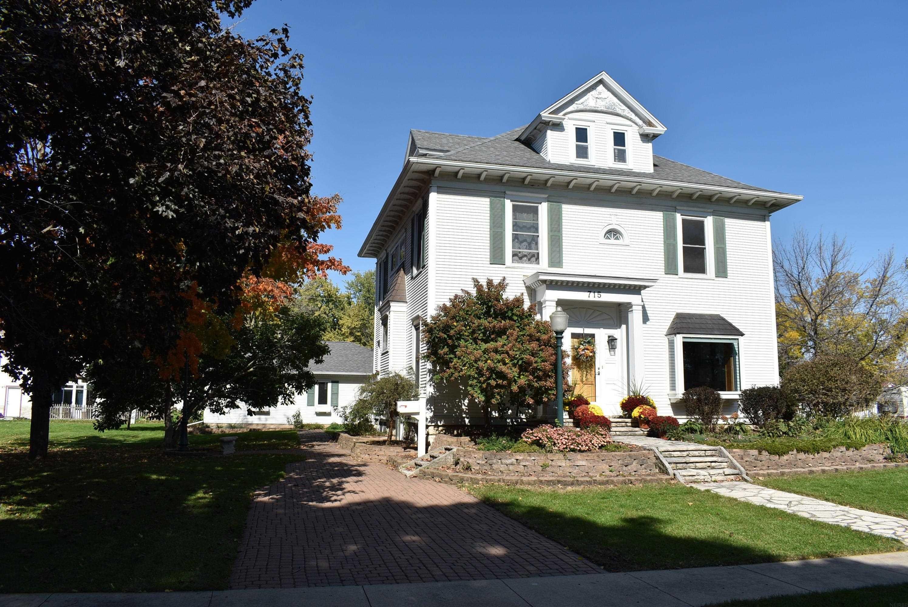 715 Mechanic Street — photo