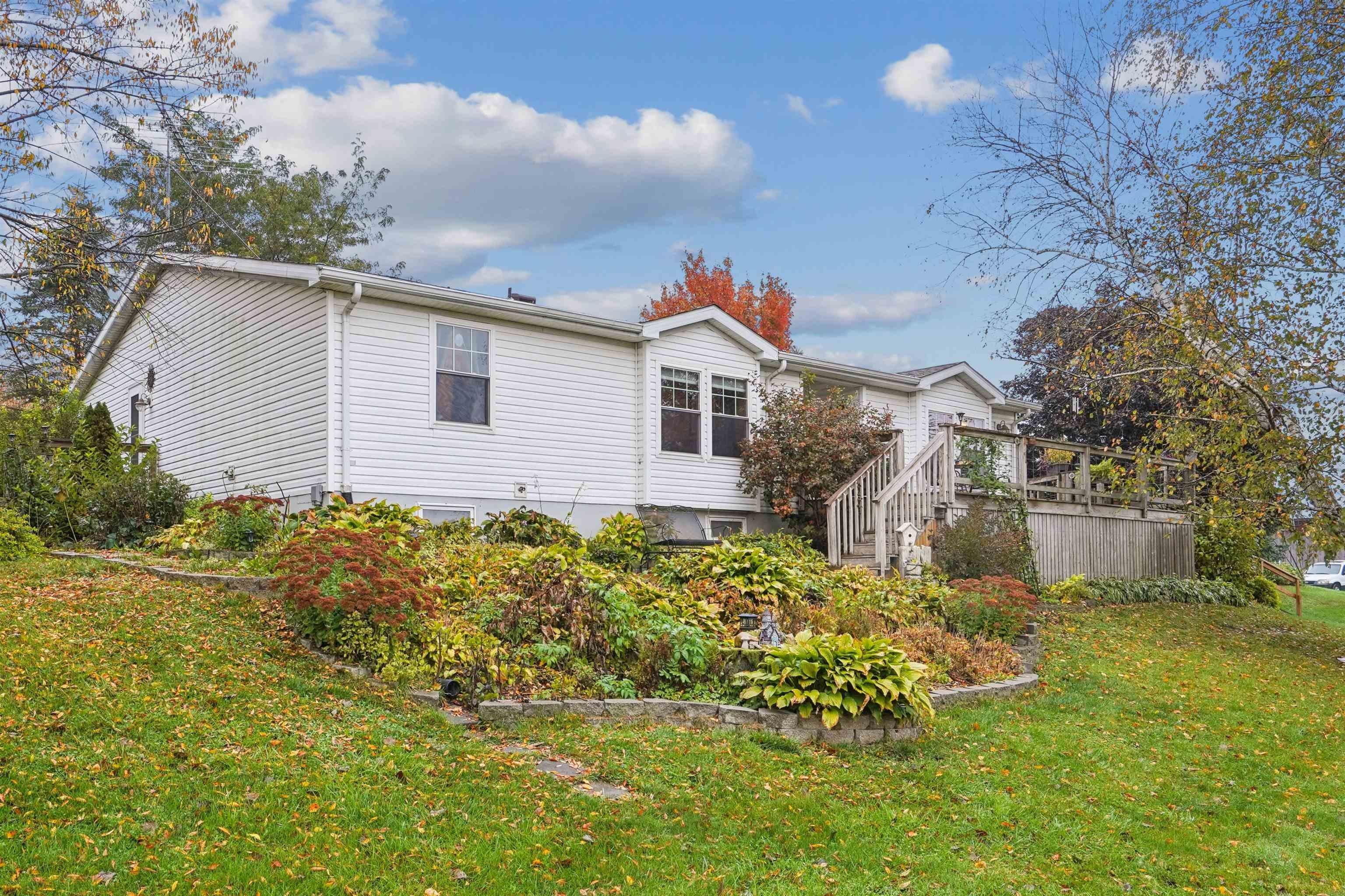 1020 Co. Rd. W42 — photo
