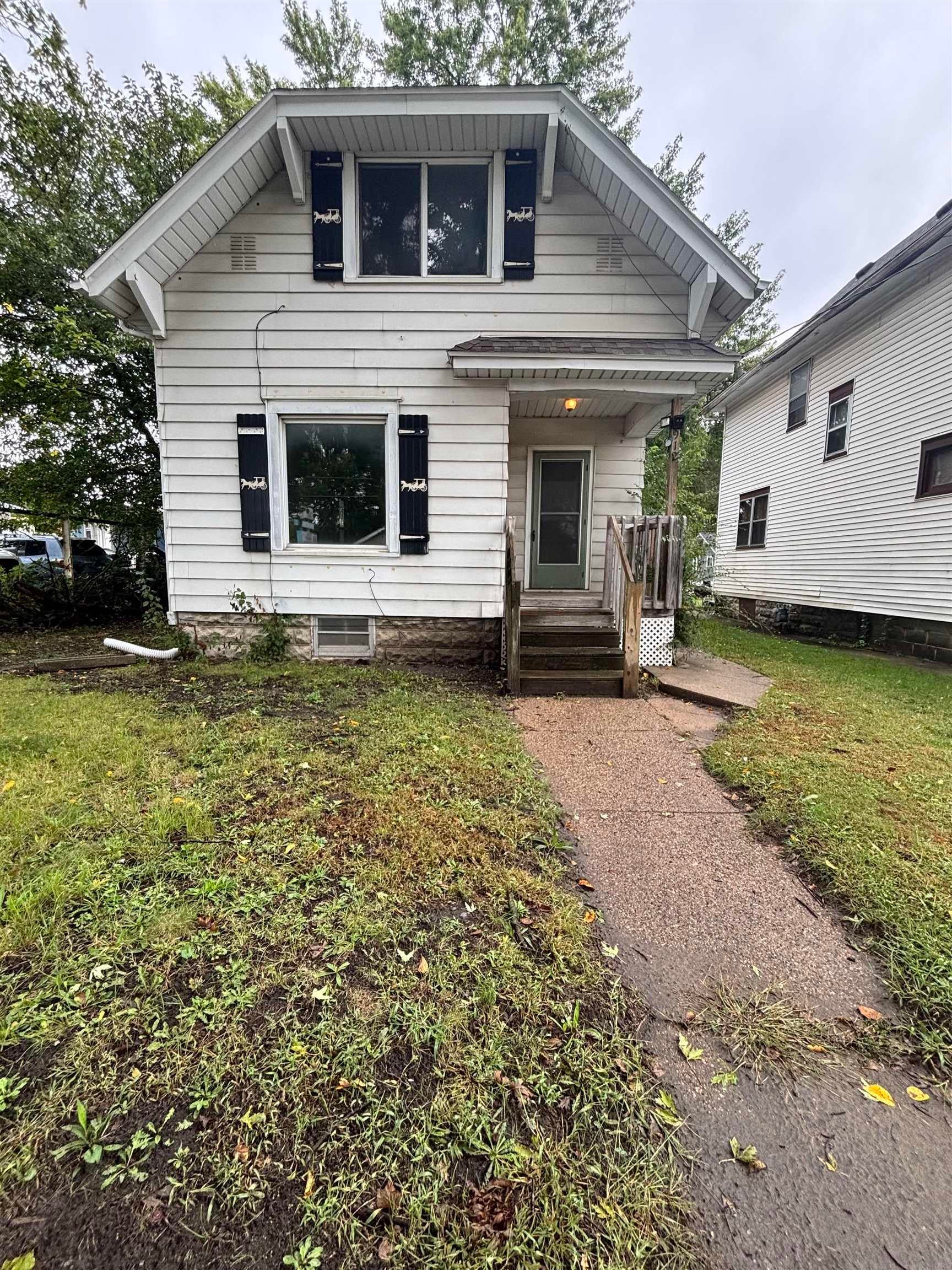 912 Broadway Street — photo