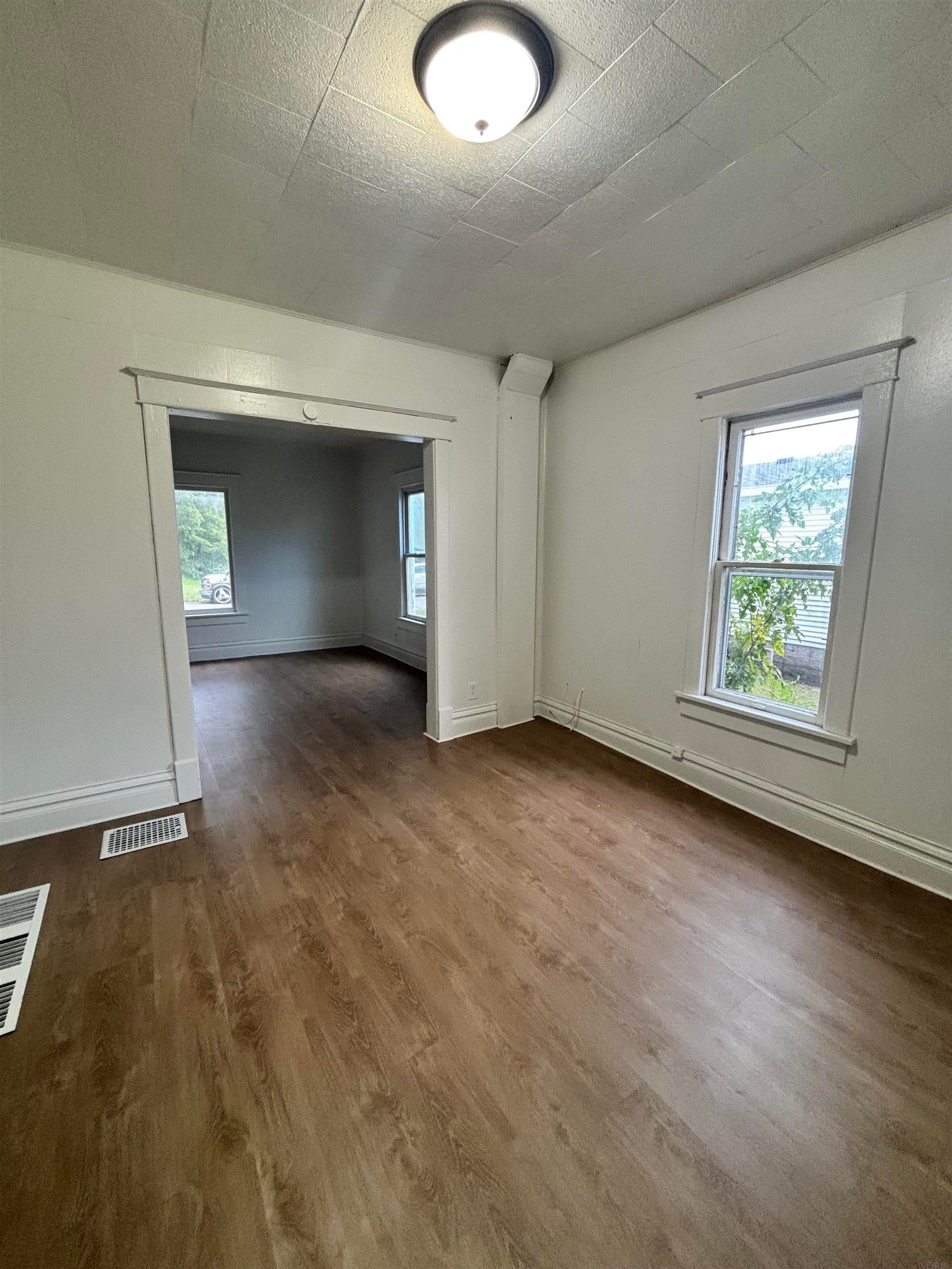 317 Ricker Street, Waterloo, IA 50703 — photo 2