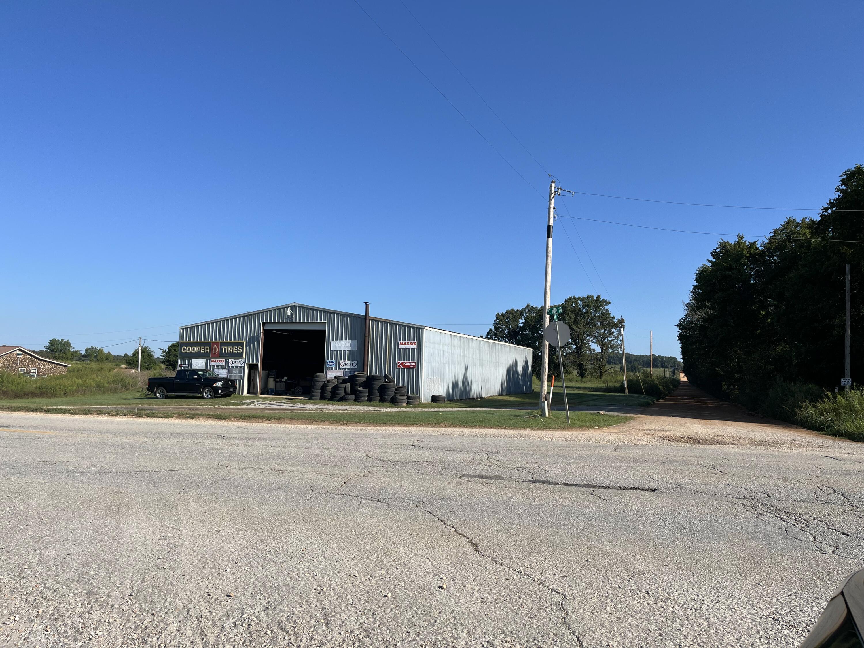 22920 Hwy 20 — photo