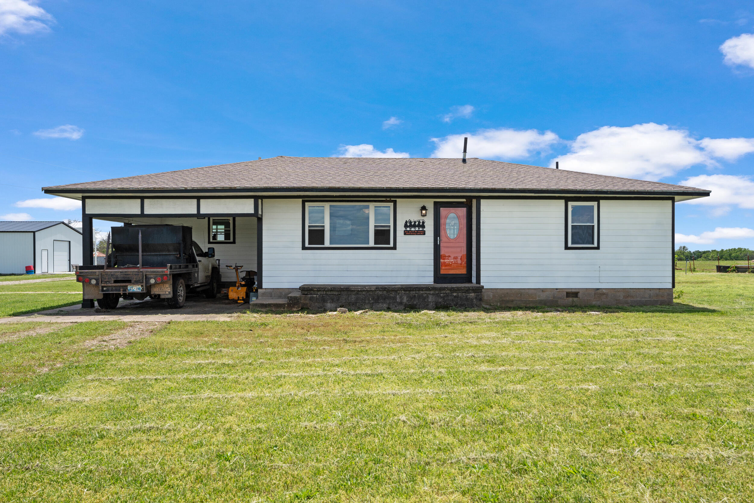 24708 Ew 18th Road — photo