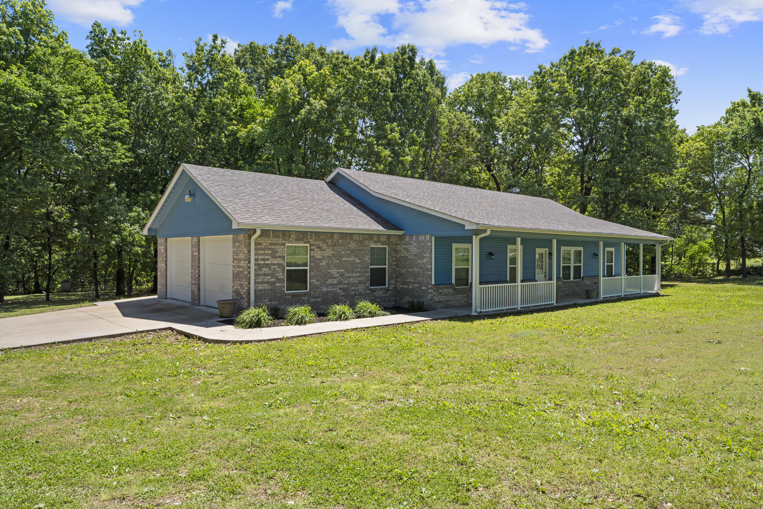 18460 County Road 421 — photo
