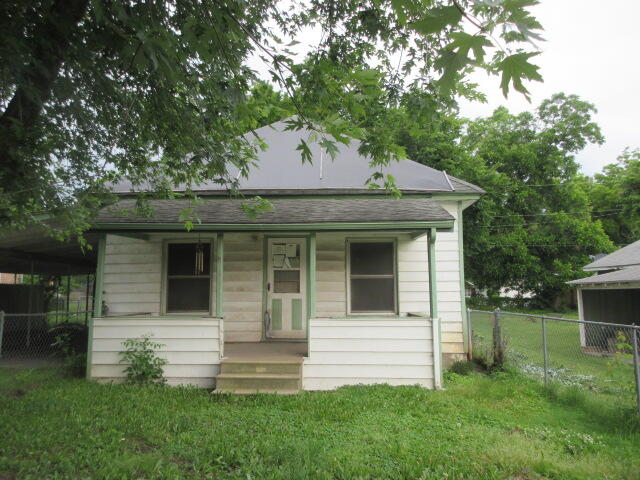 423 G Street NE — photo