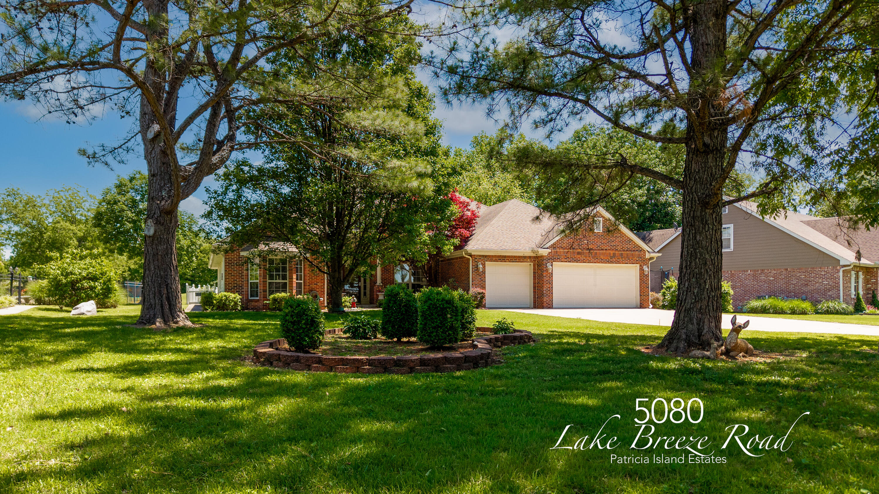 5080 Lake Breeze Road — photo