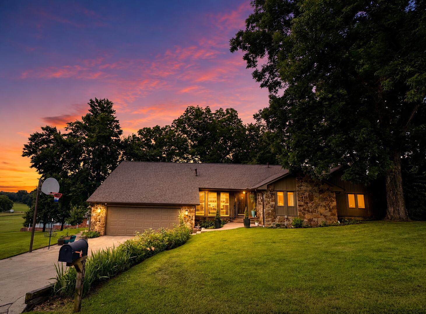 209 Walnut Circle — photo