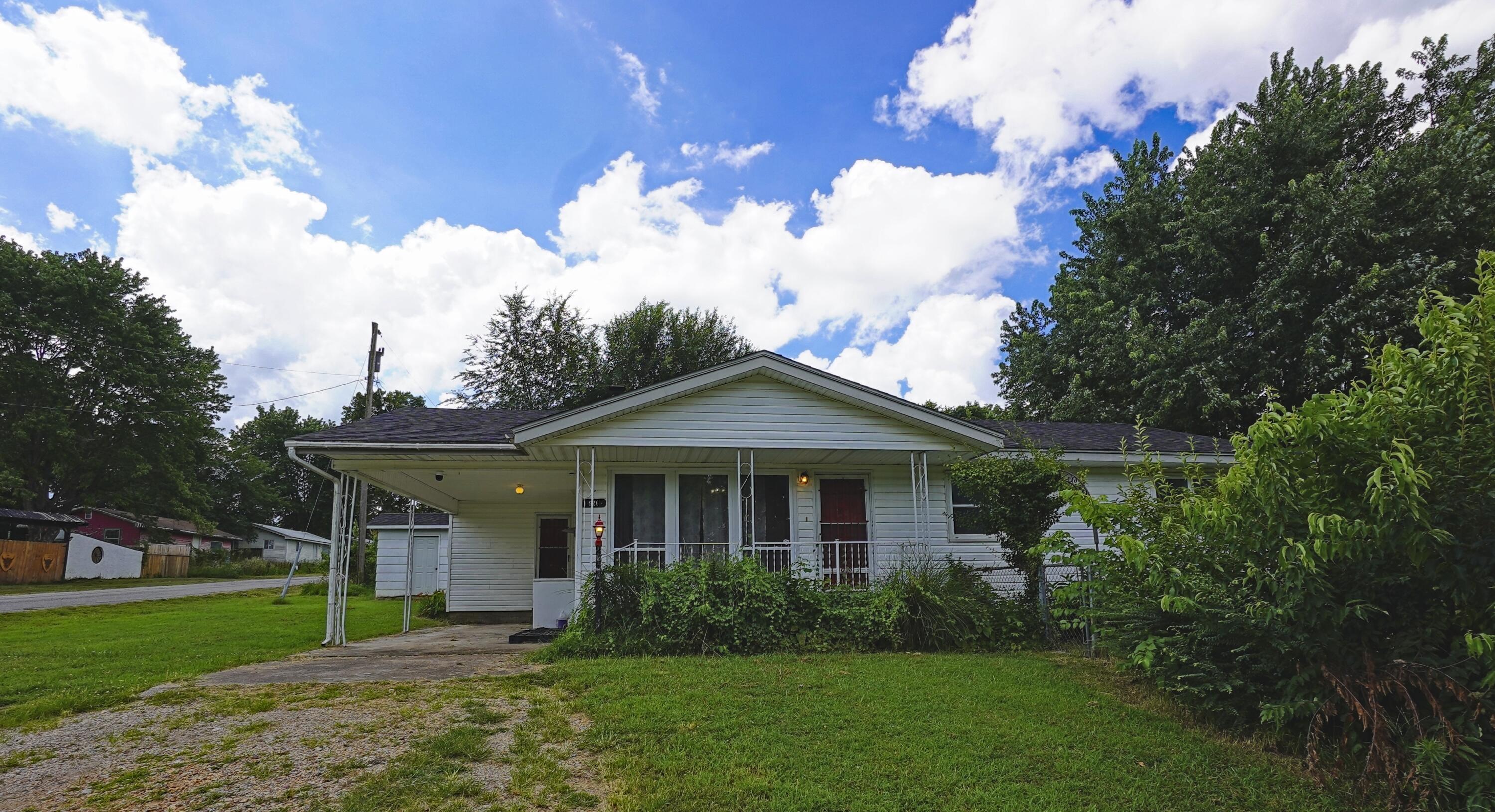 926 W Redbud Street — photo