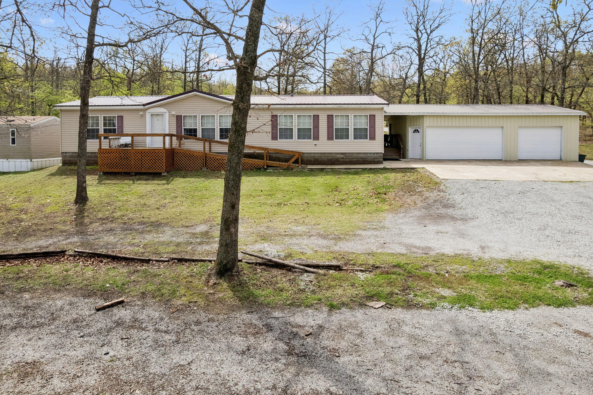 813 Cherokee Drive — photo
