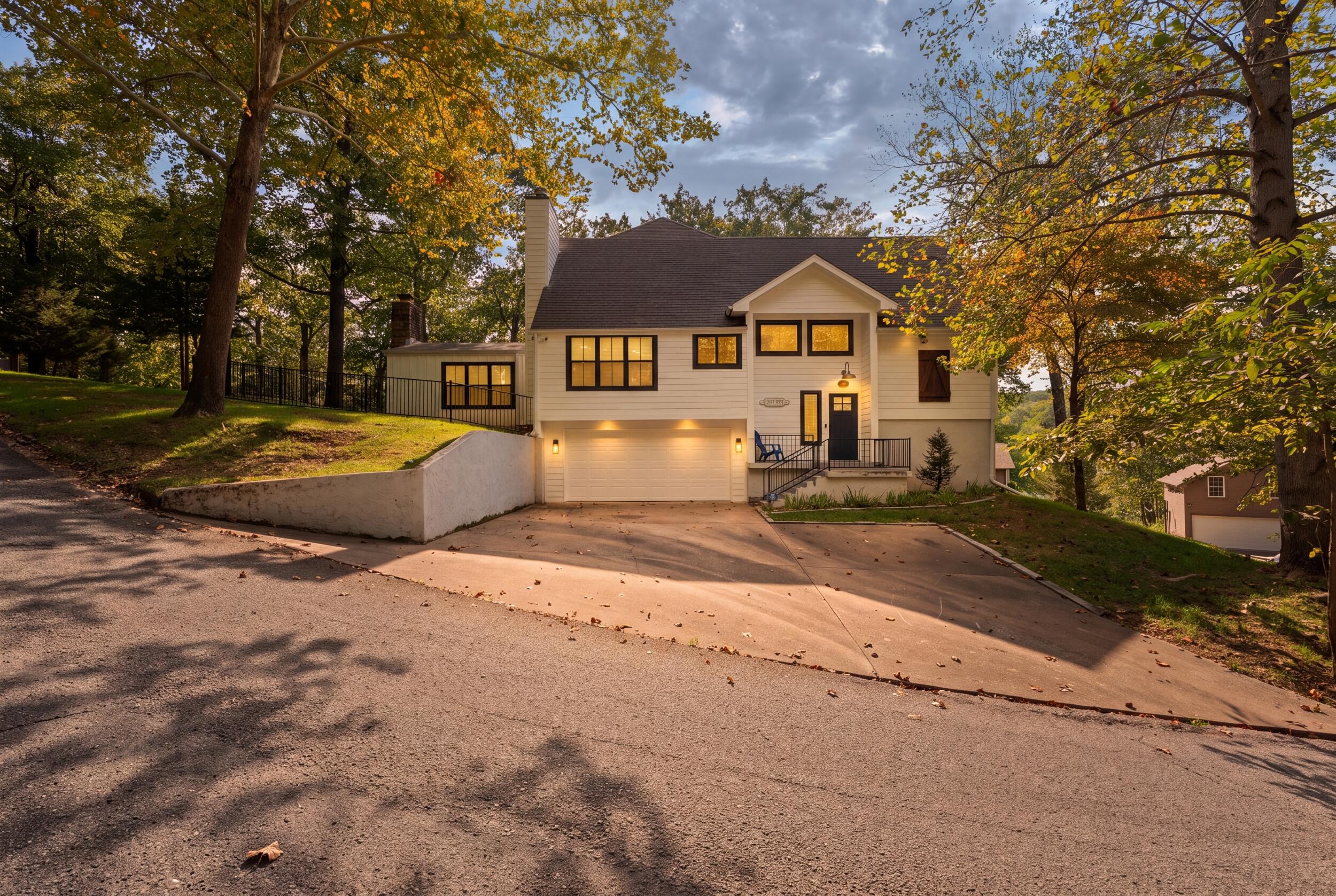 5438 County Road 366 — photo